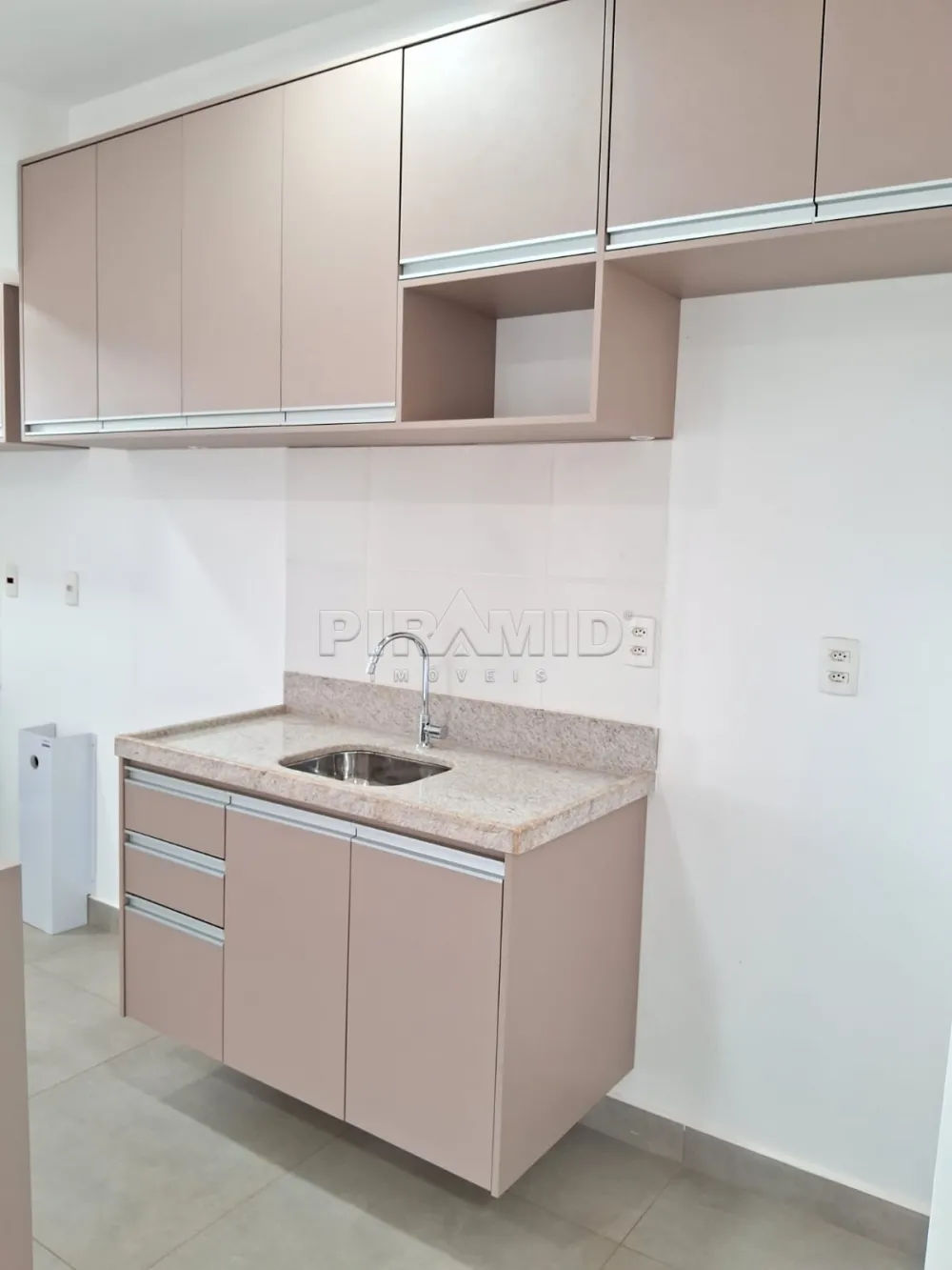 Alugar Apartamento / Padr&atilde;o em Ribeir&atilde;o Preto R$ 2.500,00 - Foto 15