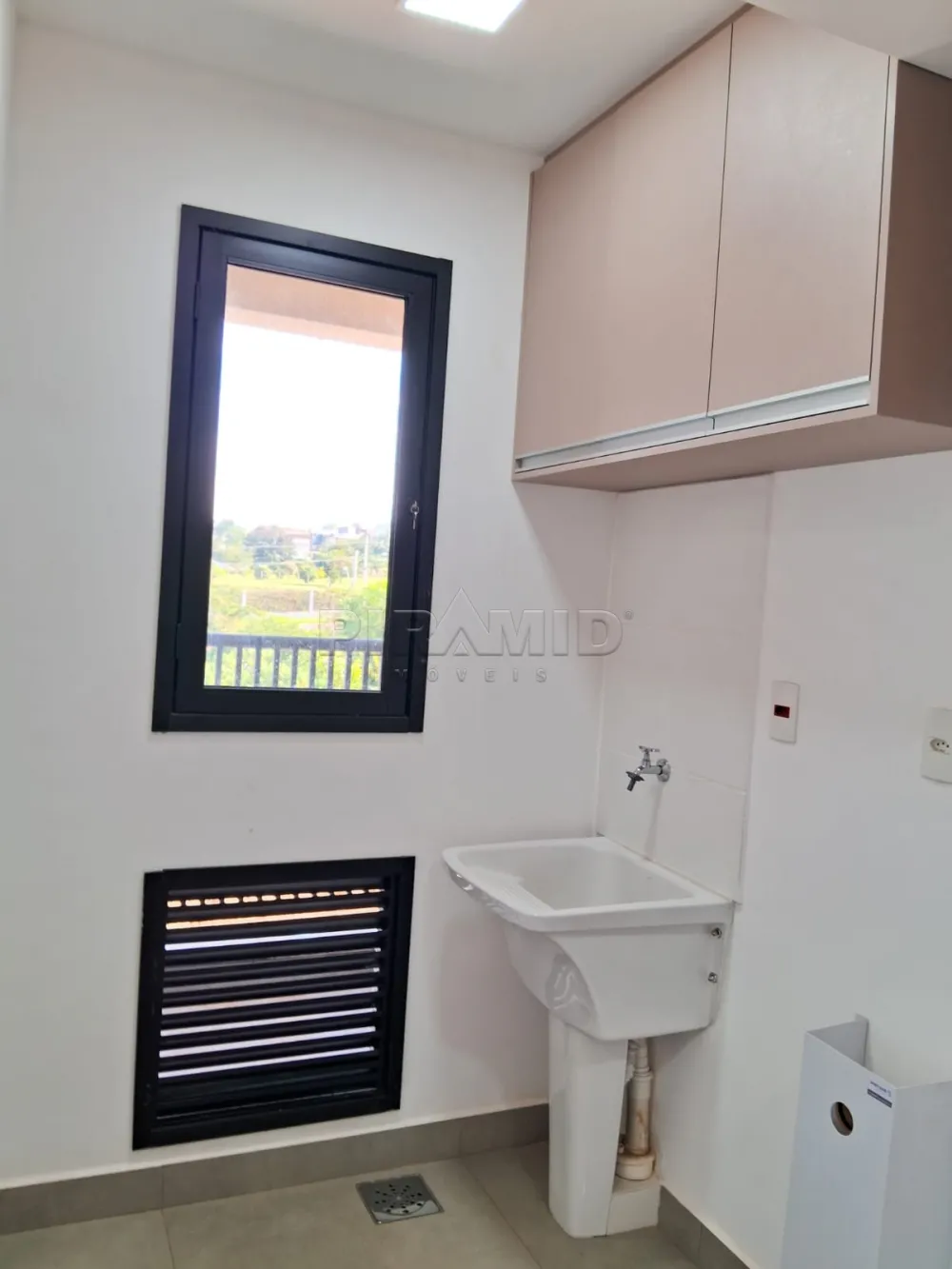 Alugar Apartamento / Padr&atilde;o em Ribeir&atilde;o Preto R$ 2.500,00 - Foto 16