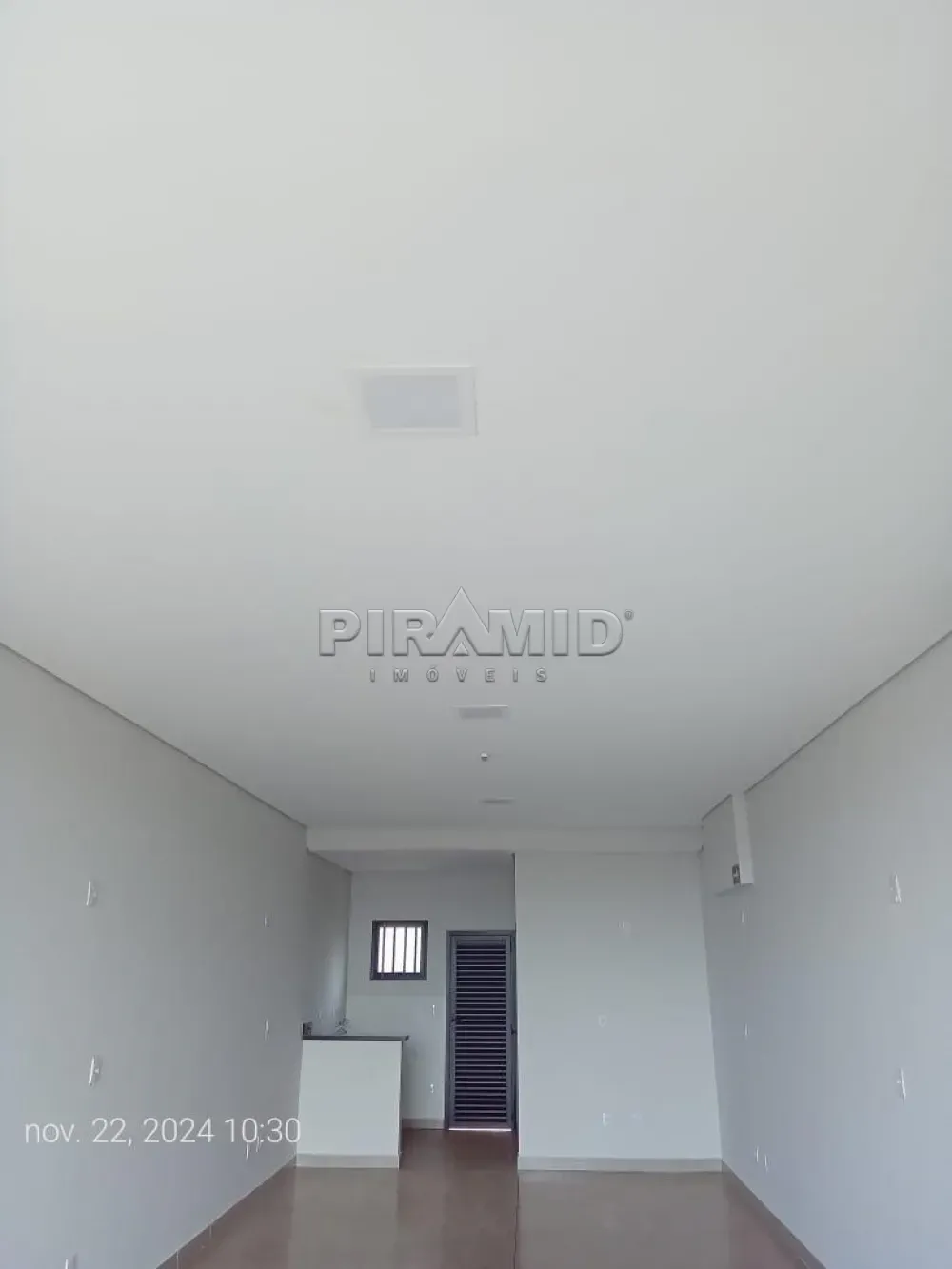 Alugar Comercial / Sala em Ribeir&atilde;o Preto R$ 2.100,00 - Foto 3