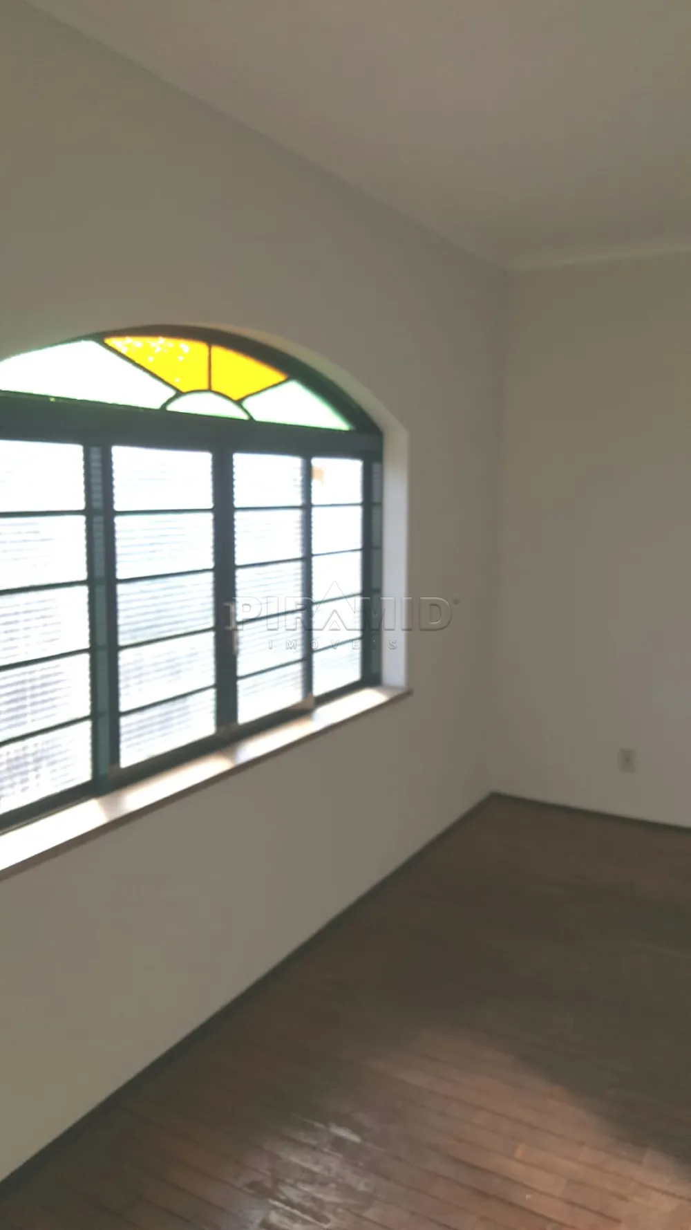 Alugar Casa / Padr&atilde;o em Ribeir&atilde;o Preto R$ 2.000,00 - Foto 1