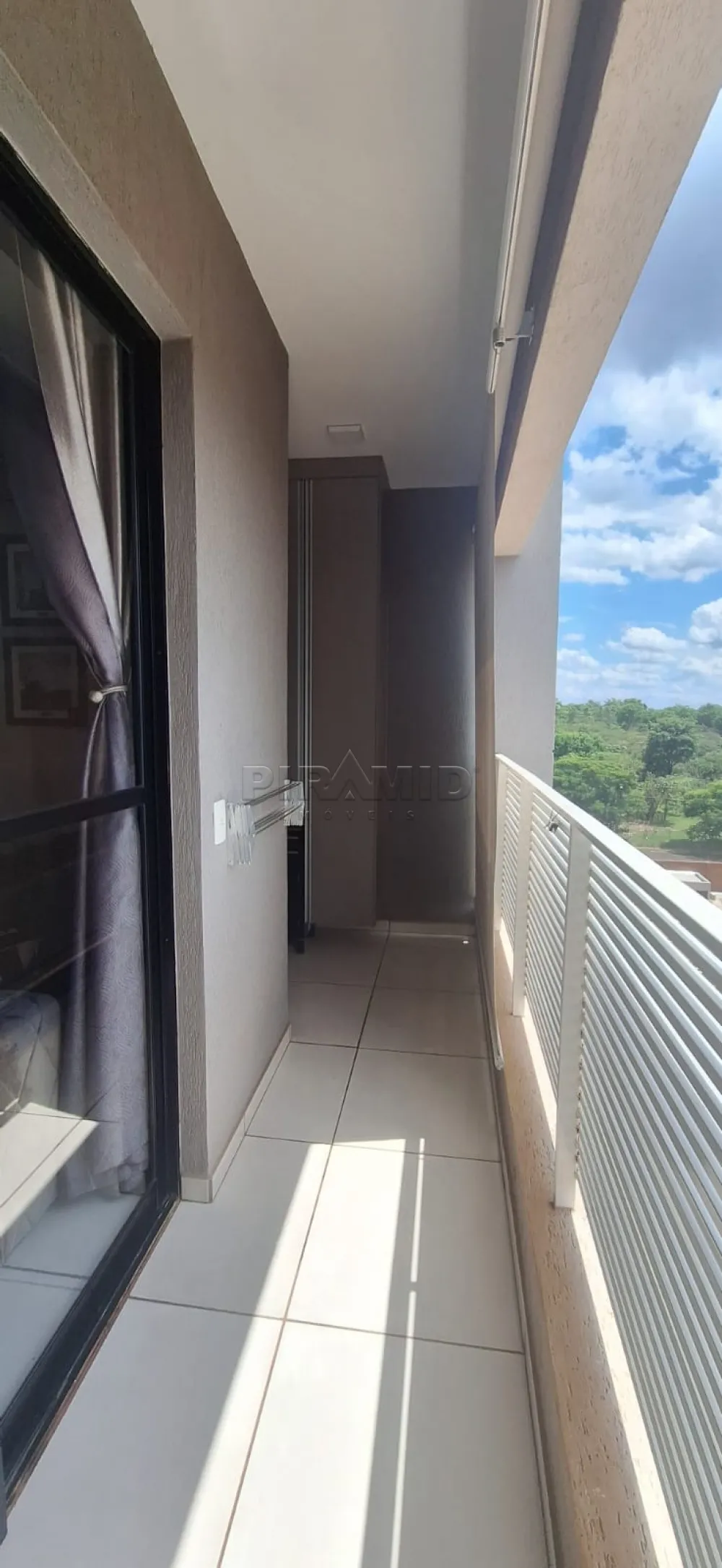 Alugar Apartamento / Padr&atilde;o em Ribeir&atilde;o Preto R$ 1.900,00 - Foto 7