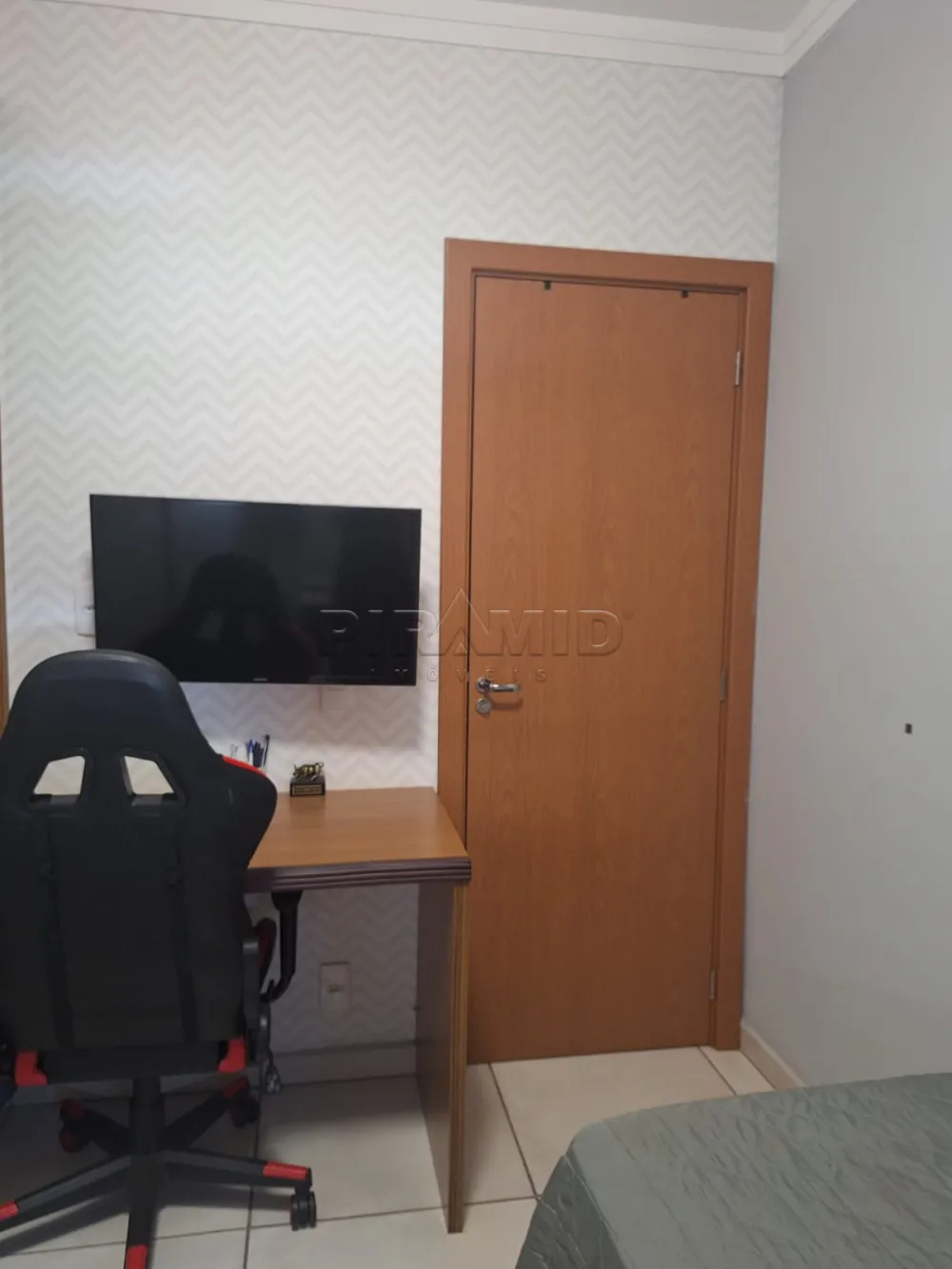 Alugar Apartamento / Padr&atilde;o em Ribeir&atilde;o Preto R$ 1.900,00 - Foto 15