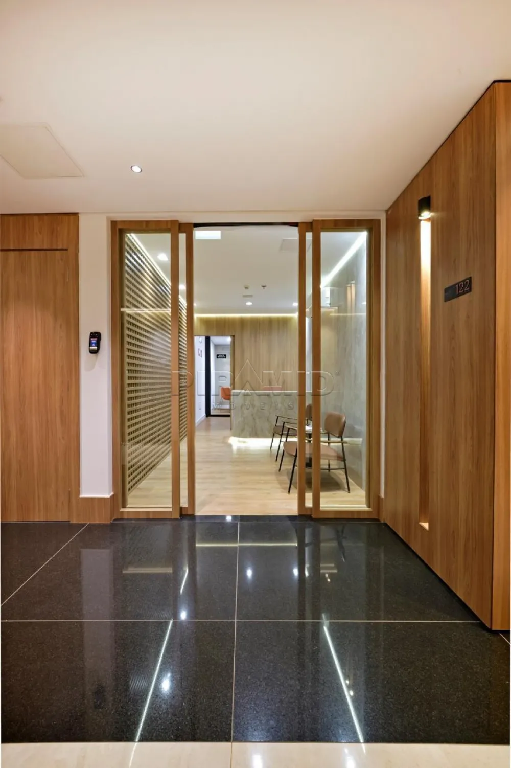 Comprar Comercial / Sala em Ribeir&atilde;o Preto R$ 6.000.000,00 - Foto 1