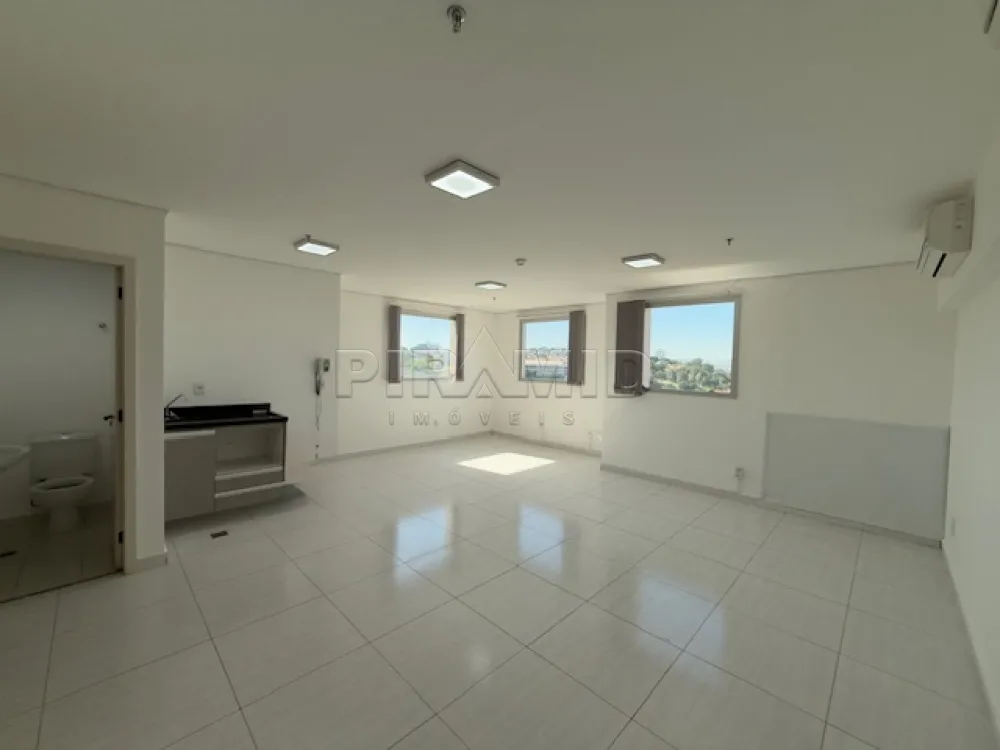 Alugar Comercial / Sala em Ribeir&atilde;o Preto R$ 3.000,00 - Foto 1