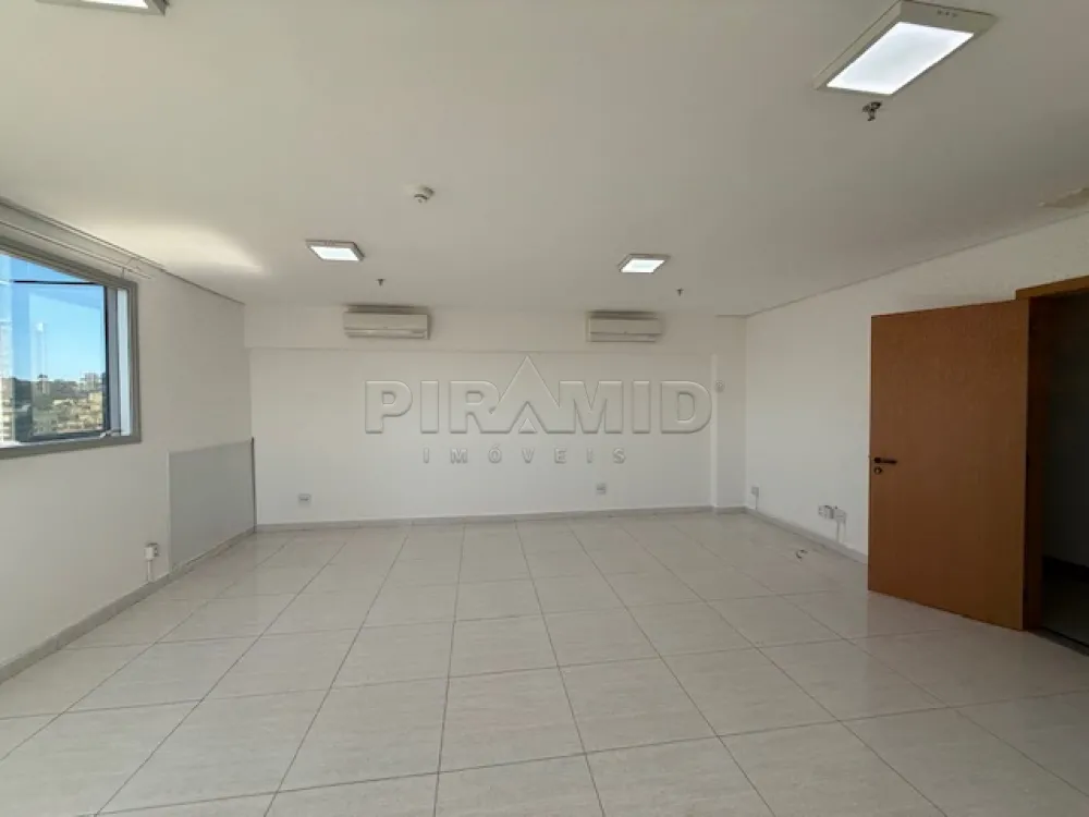 Alugar Comercial / Sala em Ribeir&atilde;o Preto R$ 3.000,00 - Foto 4