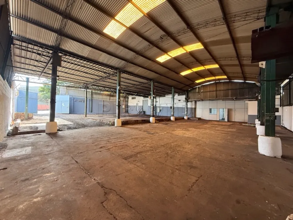 Alugar Comercial / Galp&atilde;o  Barrac&atilde;o em Ribeir&atilde;o Preto R$ 8.500,00 - Foto 2