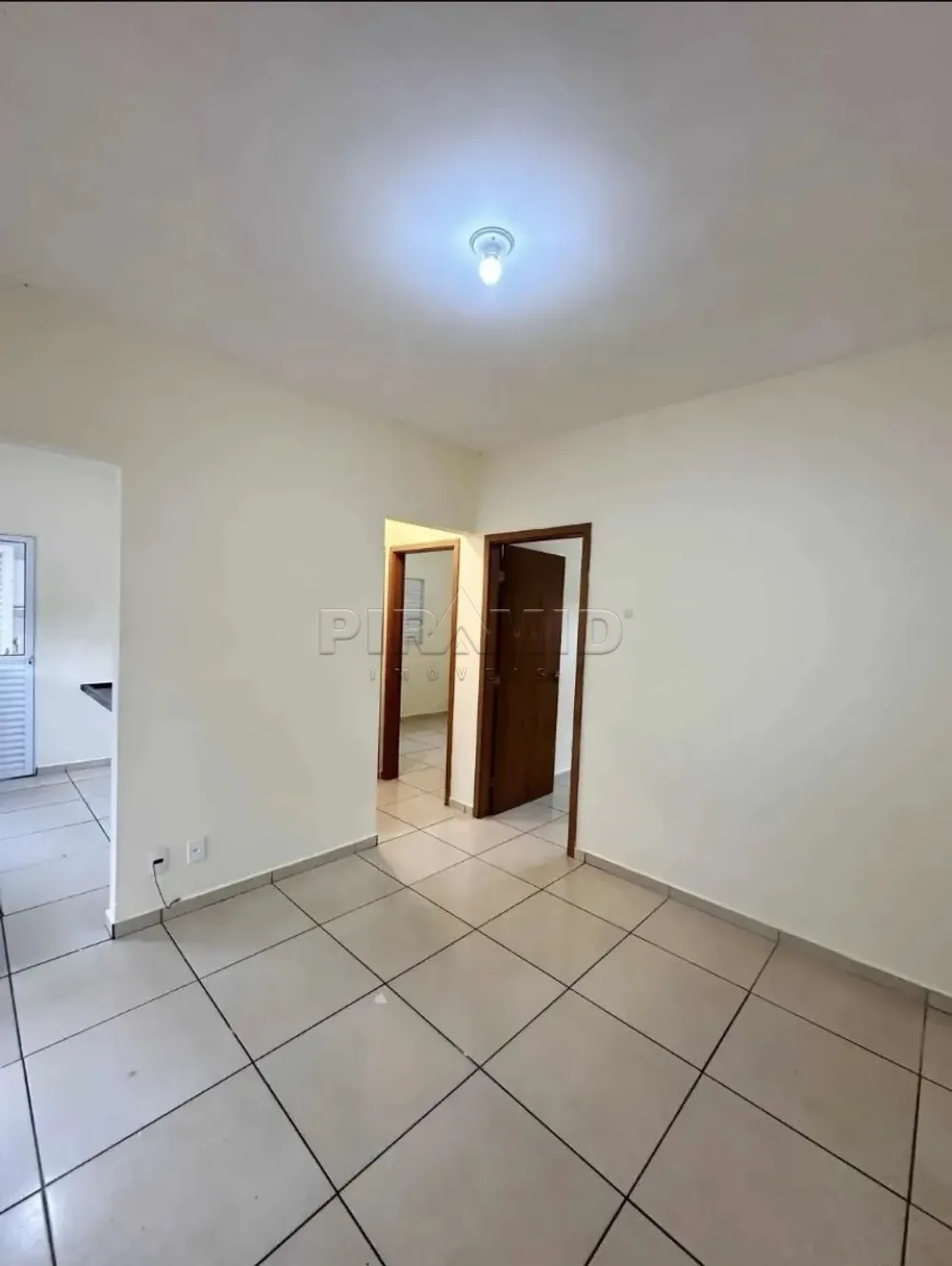 Comprar Casa / Padr&atilde;o em Ribeir&atilde;o Preto R$ 205.000,00 - Foto 3