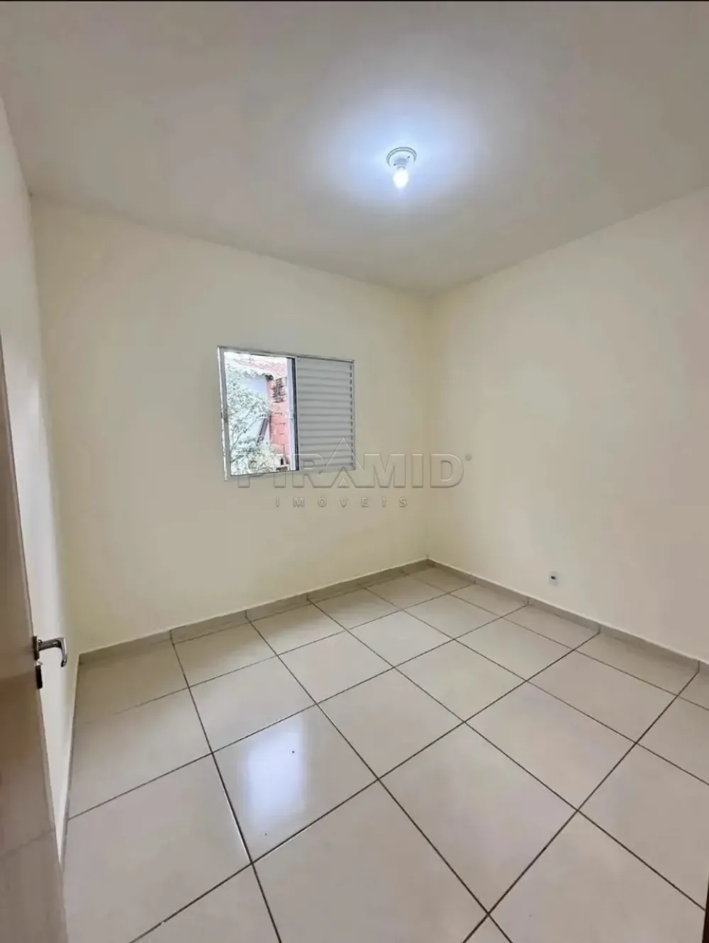 Comprar Casa / Padr&atilde;o em Ribeir&atilde;o Preto R$ 205.000,00 - Foto 5