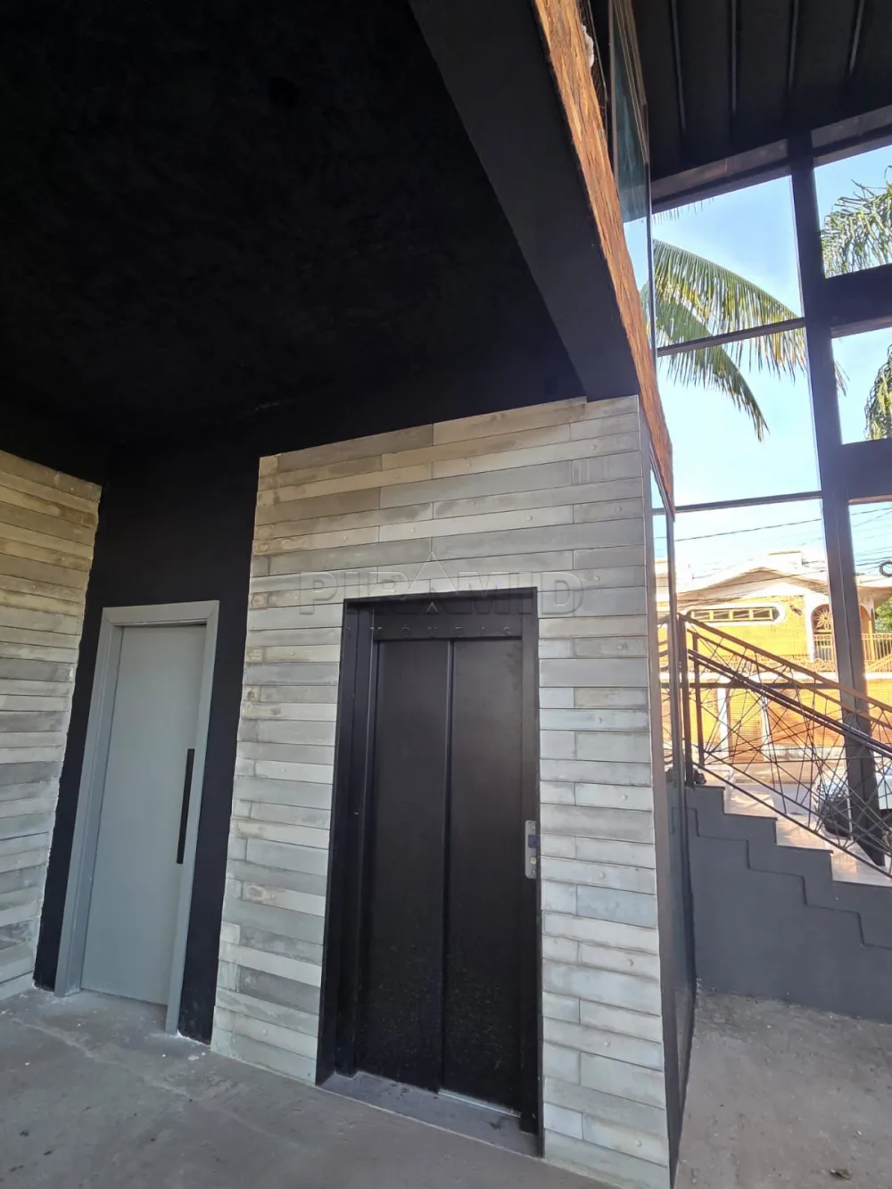 Alugar Comercial / Ponto Comercial em Ribeir&atilde;o Preto R$ 35.000,00 - Foto 4