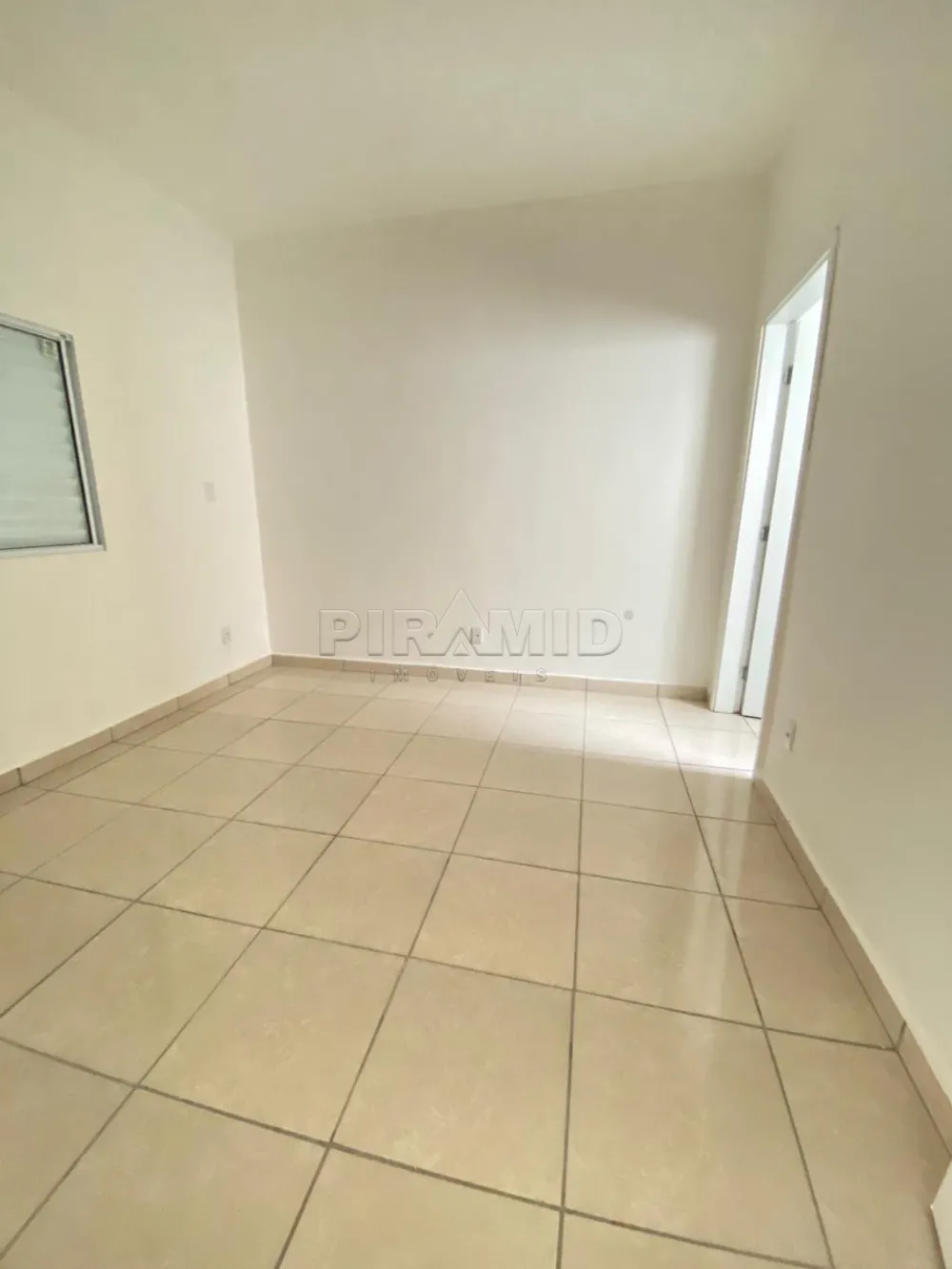Alugar Comercial / Sala em Ribeir&atilde;o Preto R$ 1.900,00 - Foto 2