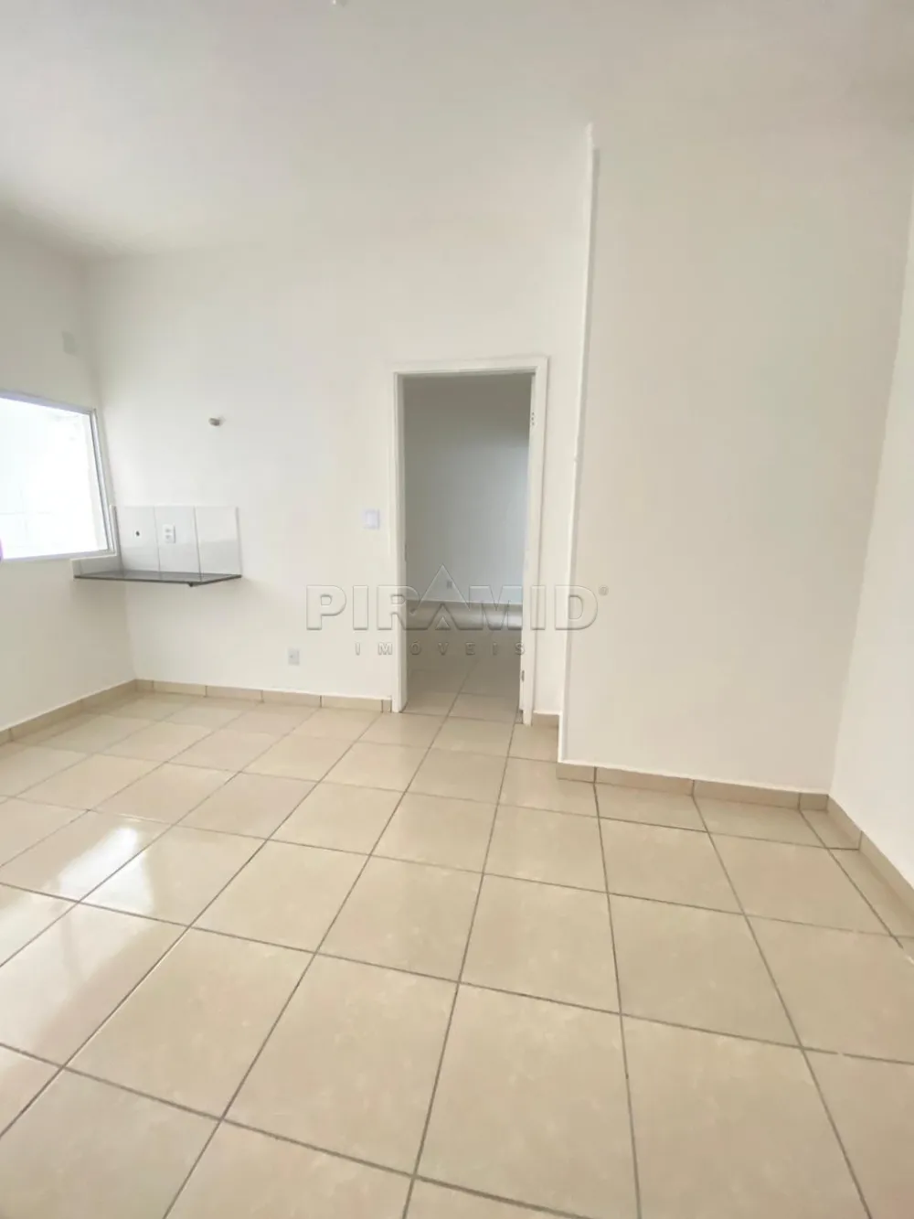 Alugar Comercial / Sala em Ribeir&atilde;o Preto R$ 1.900,00 - Foto 4