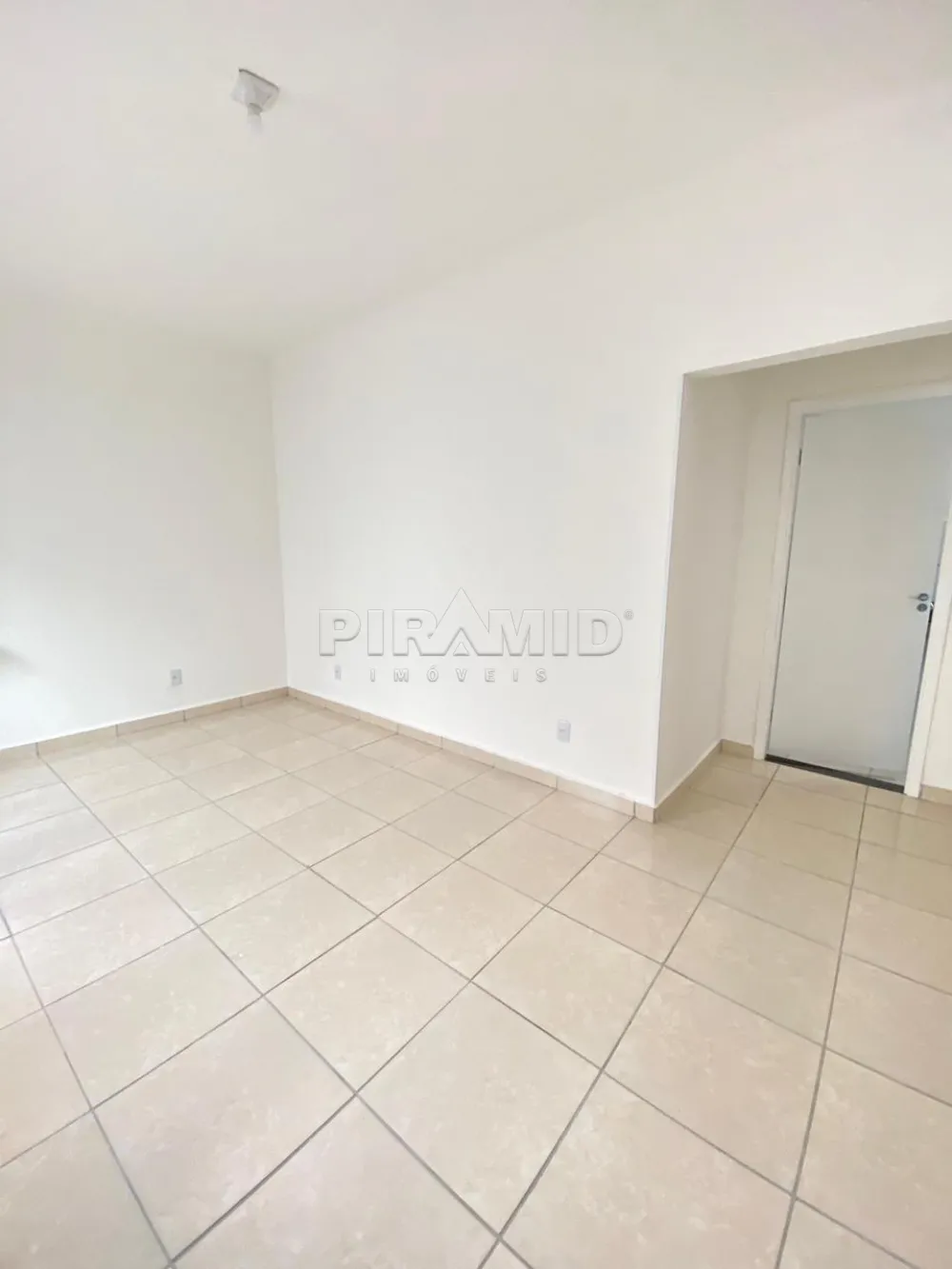 Alugar Comercial / Sala em Ribeir&atilde;o Preto R$ 1.600,00 - Foto 3