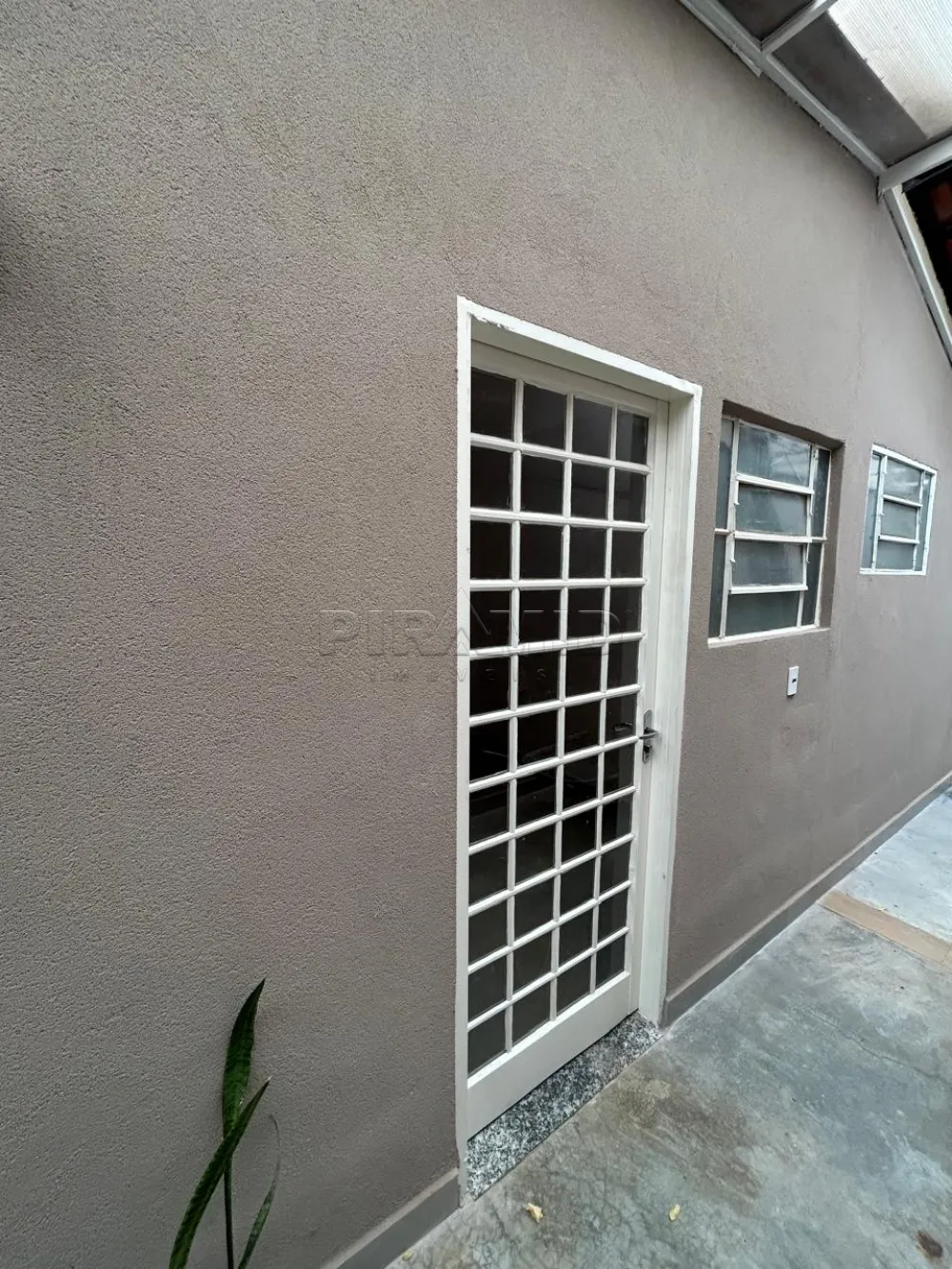 Alugar Comercial / Sala em Ribeir&atilde;o Preto R$ 800,00 - Foto 1