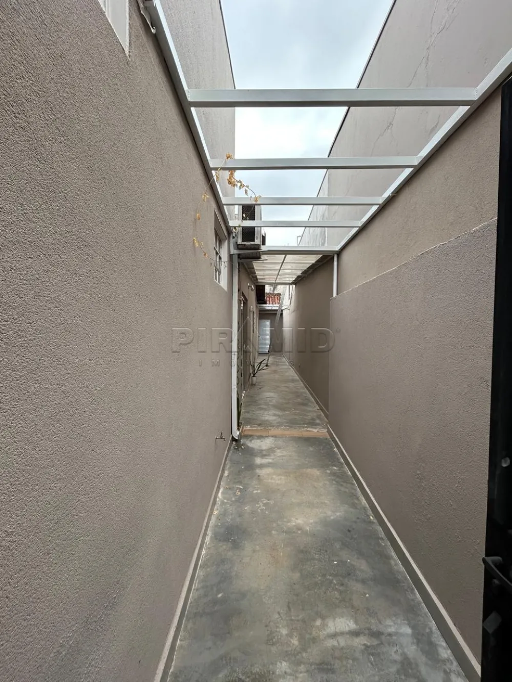 Alugar Comercial / Sala em Ribeir&atilde;o Preto R$ 1.100,00 - Foto 5