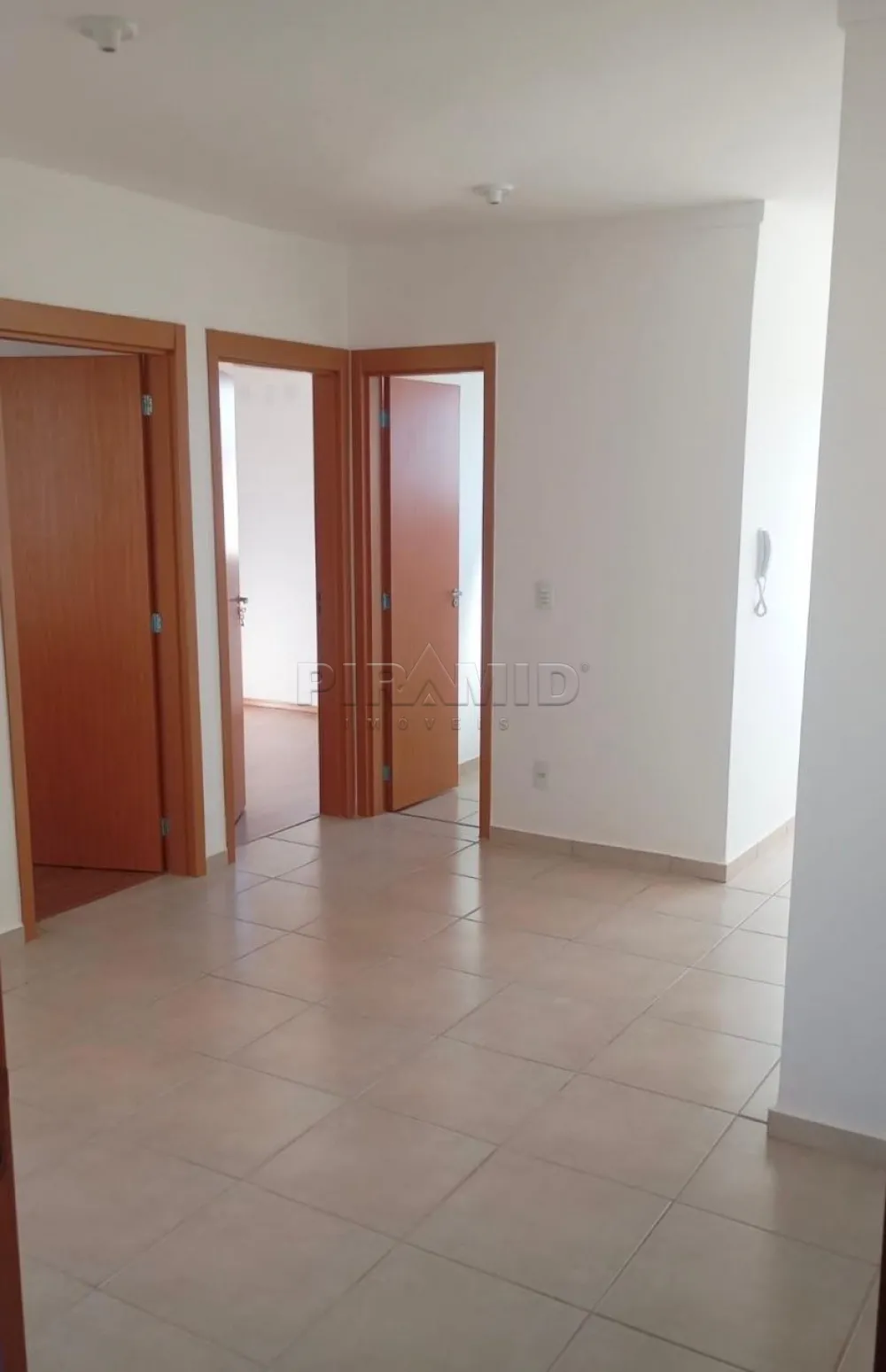 Alugar Apartamento / Padr&atilde;o em Ribeir&atilde;o Preto R$ 1.250,00 - Foto 1