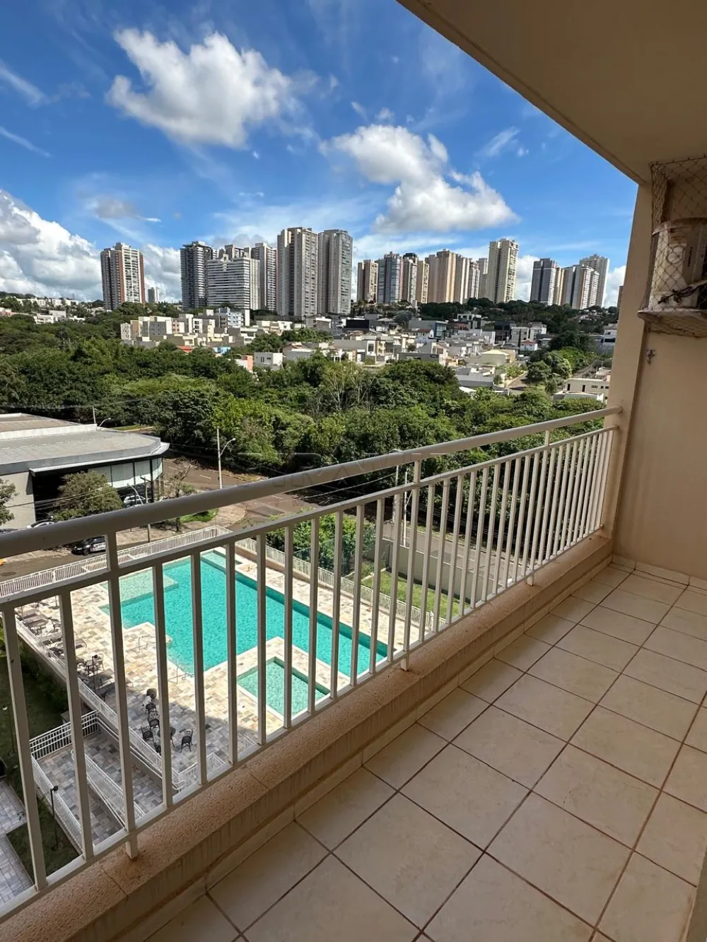 Alugar Apartamento / Padr&atilde;o em Ribeir&atilde;o Preto R$ 2.600,00 - Foto 3