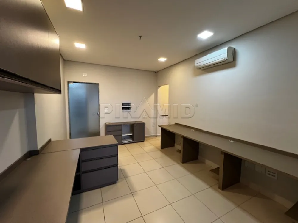 Alugar Comercial / Sala em Ribeir&atilde;o Preto R$ 3.750,00 - Foto 5