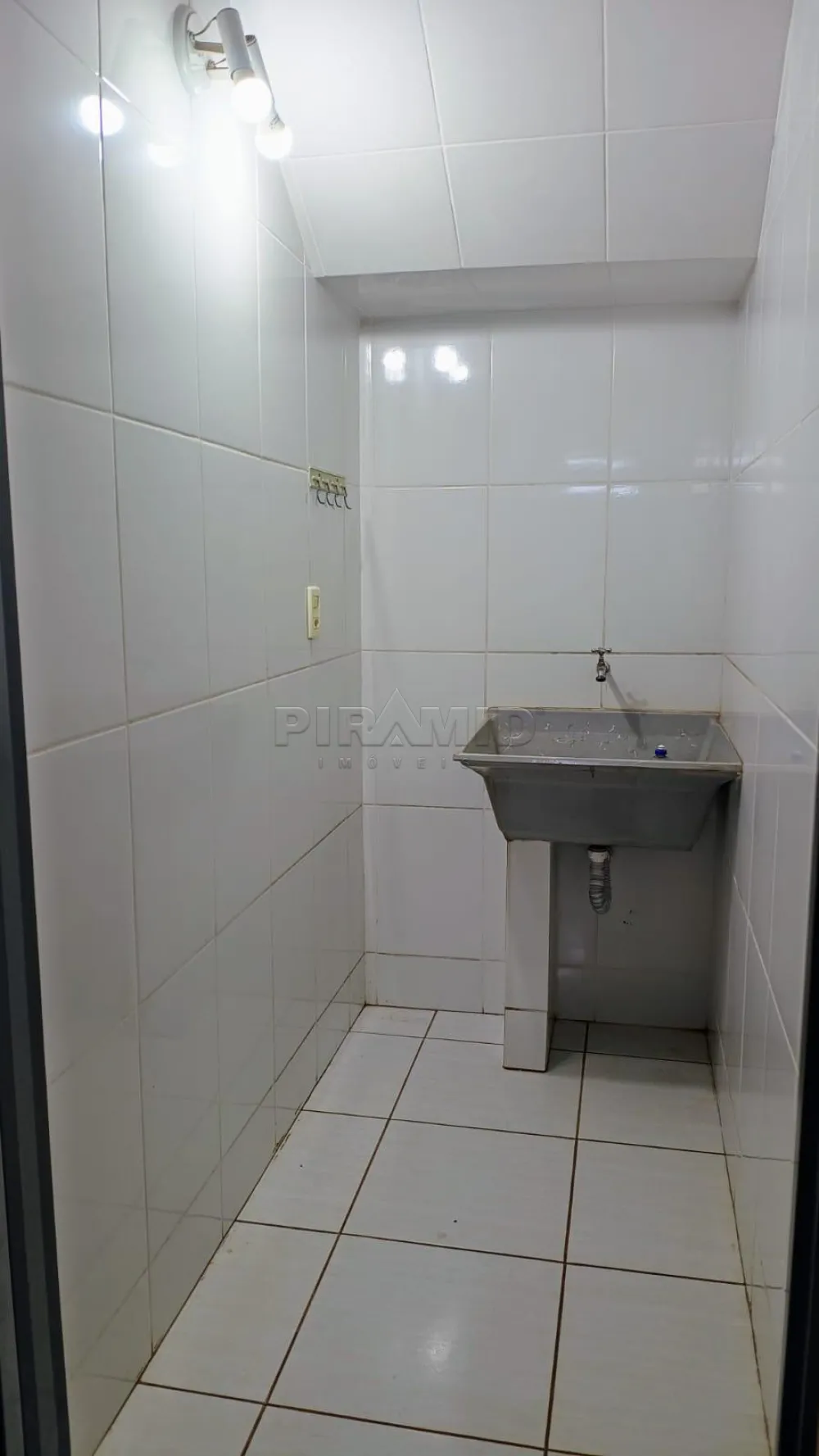 Alugar Comercial / Galp&atilde;o  Barrac&atilde;o em Ribeir&atilde;o Preto R$ 30.000,00 - Foto 18