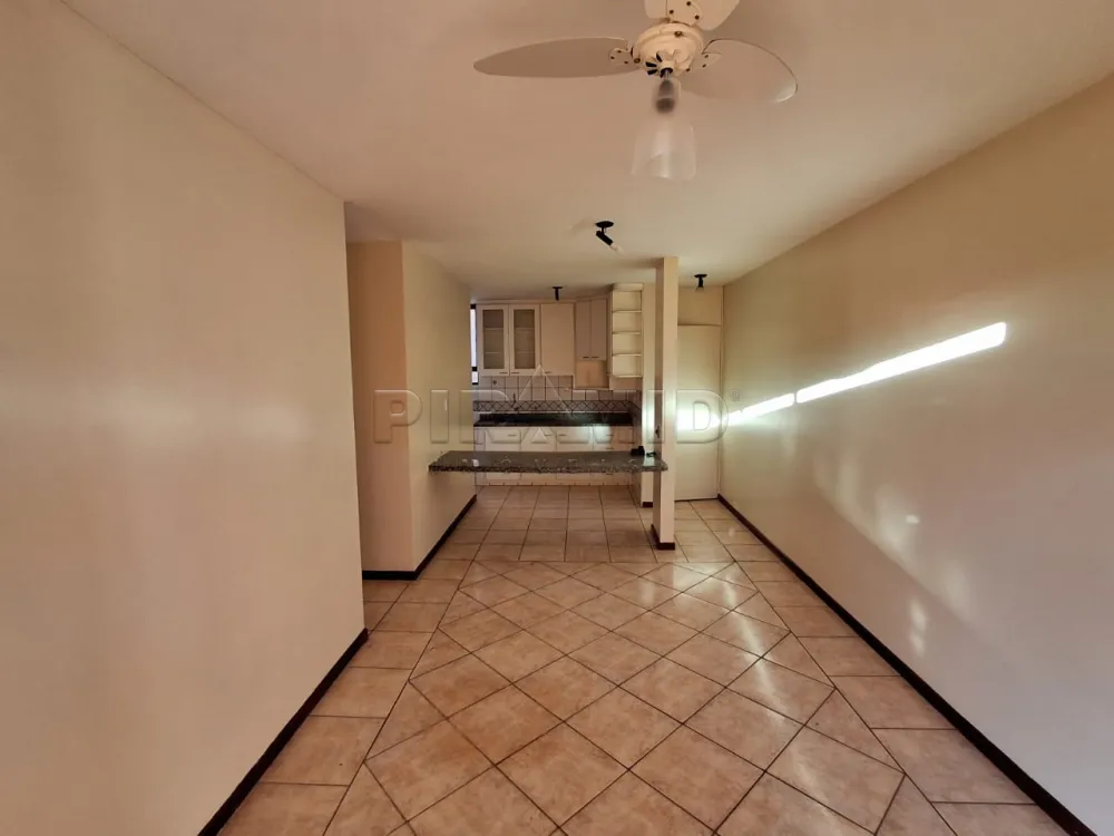 Alugar Apartamento / Padr&atilde;o em Ribeir&atilde;o Preto R$ 1.200,00 - Foto 2