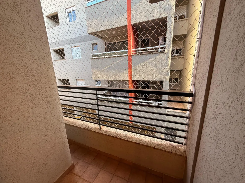 Alugar Apartamento / Padr&atilde;o em Ribeir&atilde;o Preto R$ 2.000,00 - Foto 9