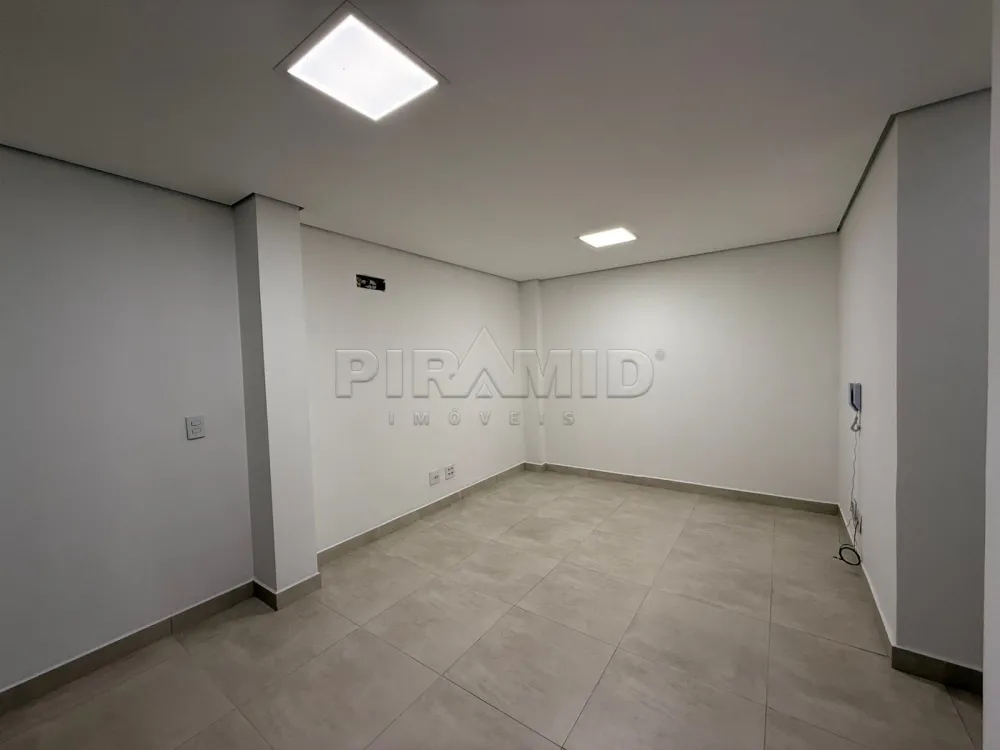 Alugar Comercial / Sala em Ribeir&atilde;o Preto R$ 2.100,00 - Foto 4