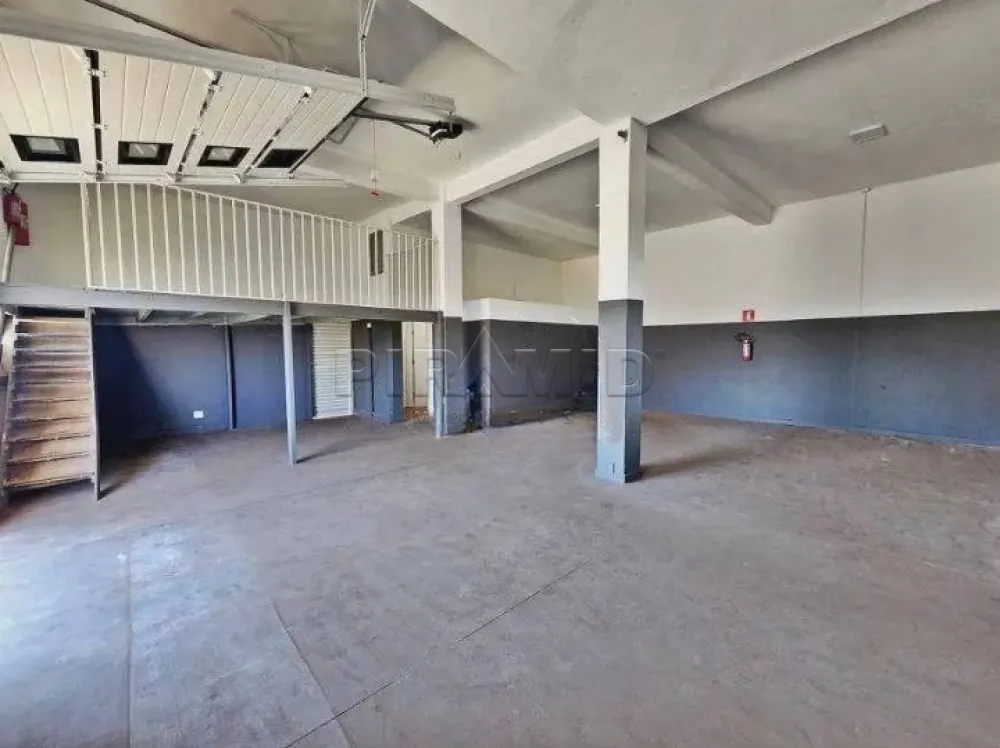 Alugar Comercial / Sal&atilde;o em Ribeir&atilde;o Preto R$ 2.400,00 - Foto 3