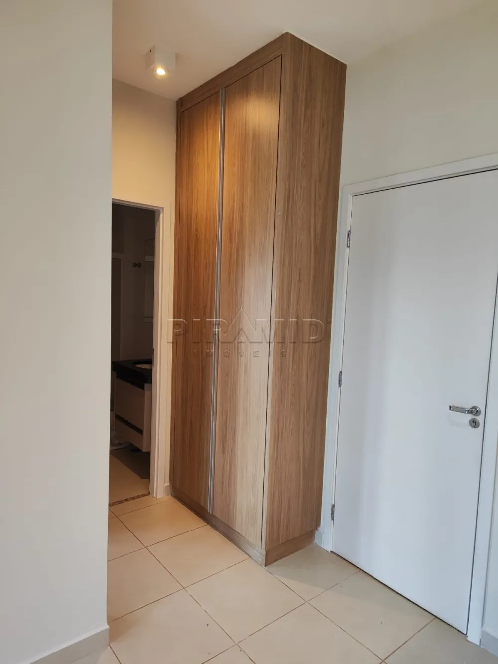 Alugar Apartamento / Padr&atilde;o em Ribeir&atilde;o Preto R$ 2.100,00 - Foto 10