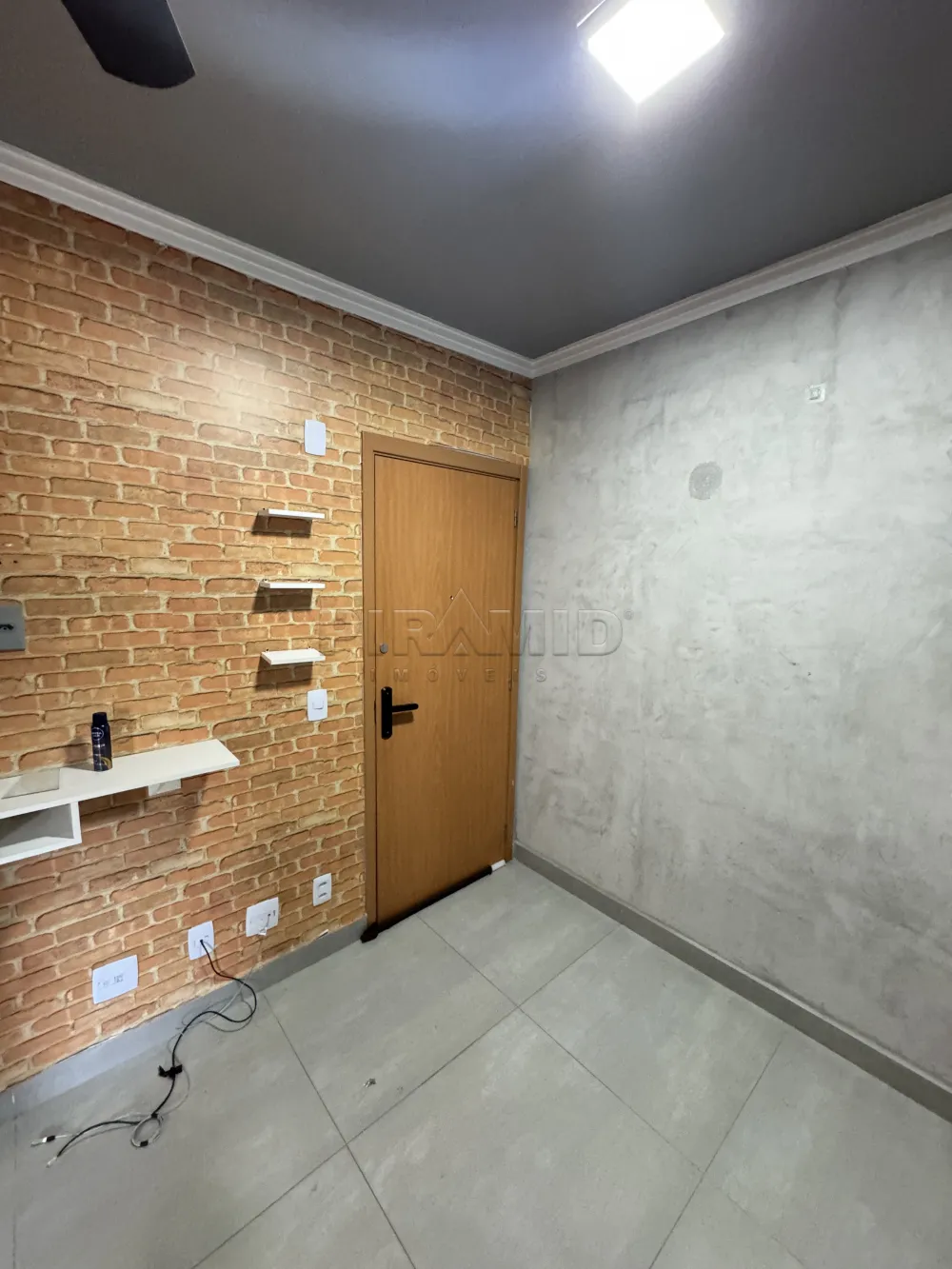 Alugar Apartamento / Padr&atilde;o em Ribeir&atilde;o Preto R$ 1.600,00 - Foto 1