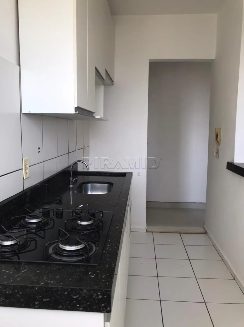 Alugar Apartamento / Padr&atilde;o em Ribeir&atilde;o Preto R$ 1.000,00 - Foto 13