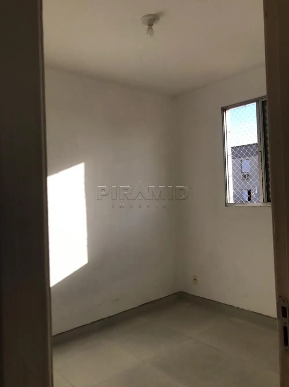 Alugar Apartamento / Padr&atilde;o em Ribeir&atilde;o Preto R$ 1.000,00 - Foto 8