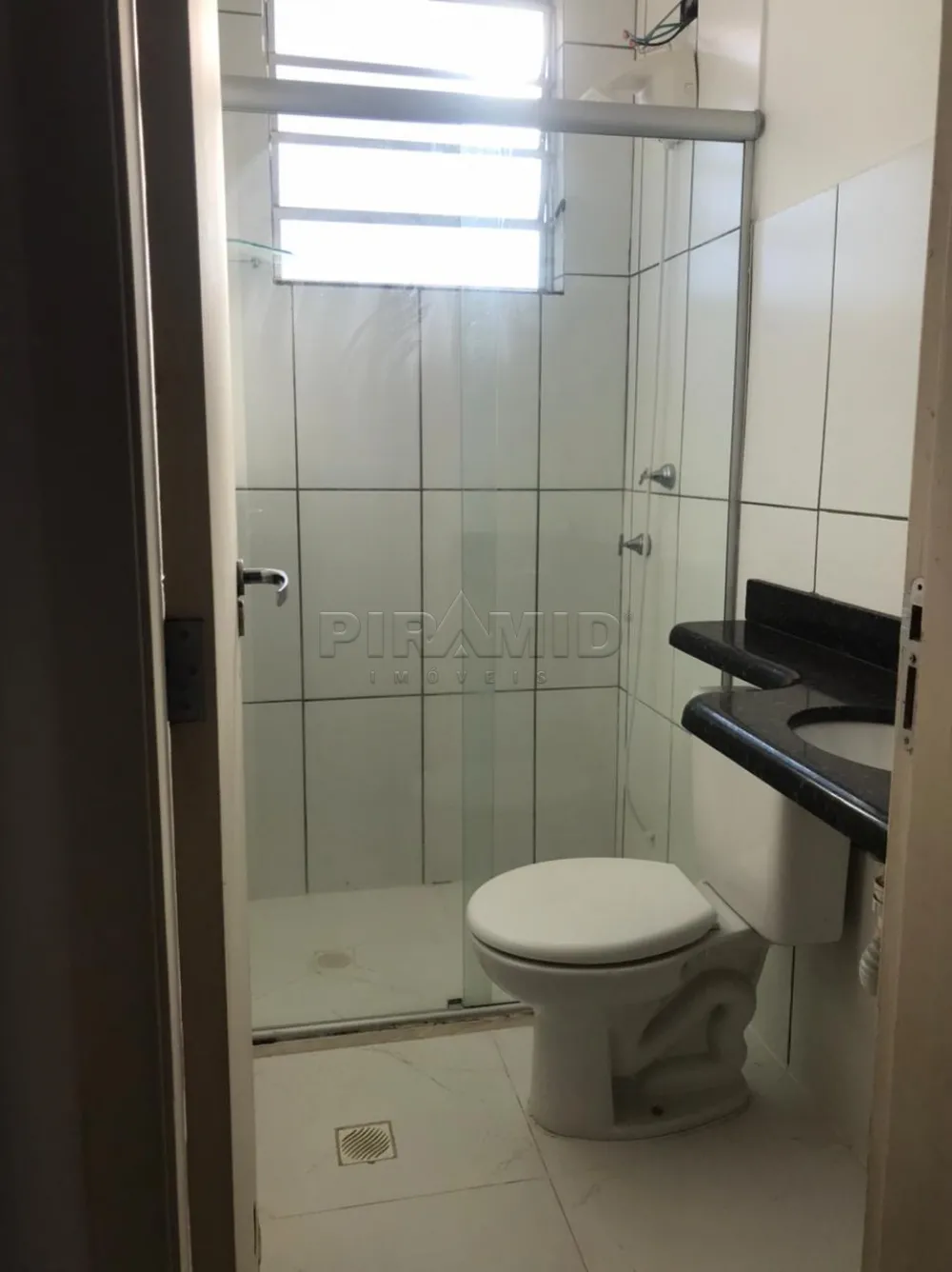 Alugar Apartamento / Padr&atilde;o em Ribeir&atilde;o Preto R$ 1.000,00 - Foto 6