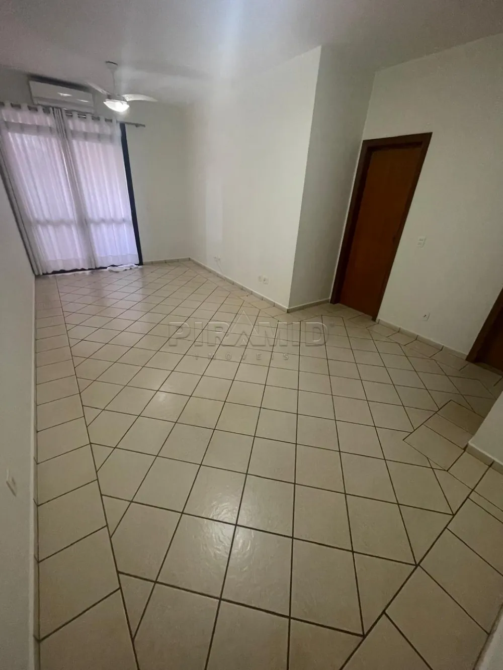 Alugar Apartamento / Padr&atilde;o em Ribeir&atilde;o Preto R$ 2.200,00 - Foto 2