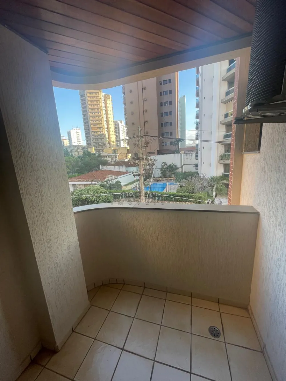 Alugar Apartamento / Padr&atilde;o em Ribeir&atilde;o Preto R$ 2.200,00 - Foto 4