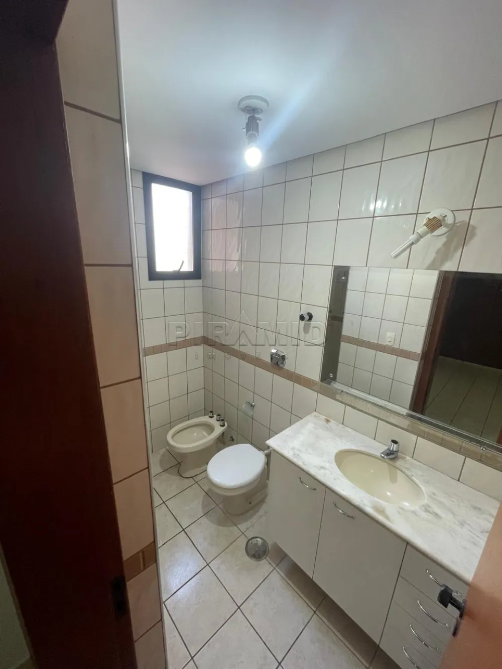 Alugar Apartamento / Padr&atilde;o em Ribeir&atilde;o Preto R$ 2.200,00 - Foto 10