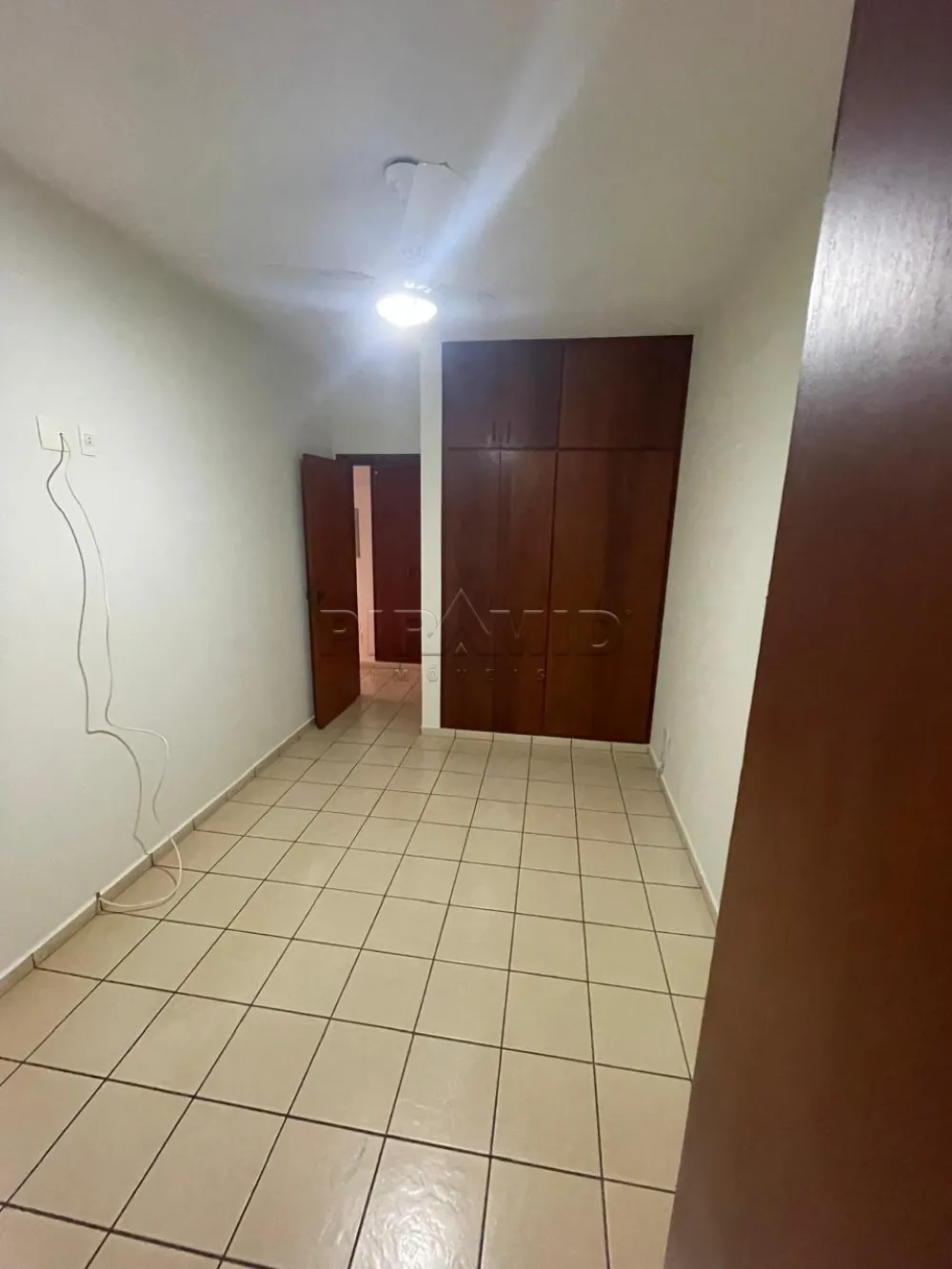 Alugar Apartamento / Padr&atilde;o em Ribeir&atilde;o Preto R$ 2.200,00 - Foto 9