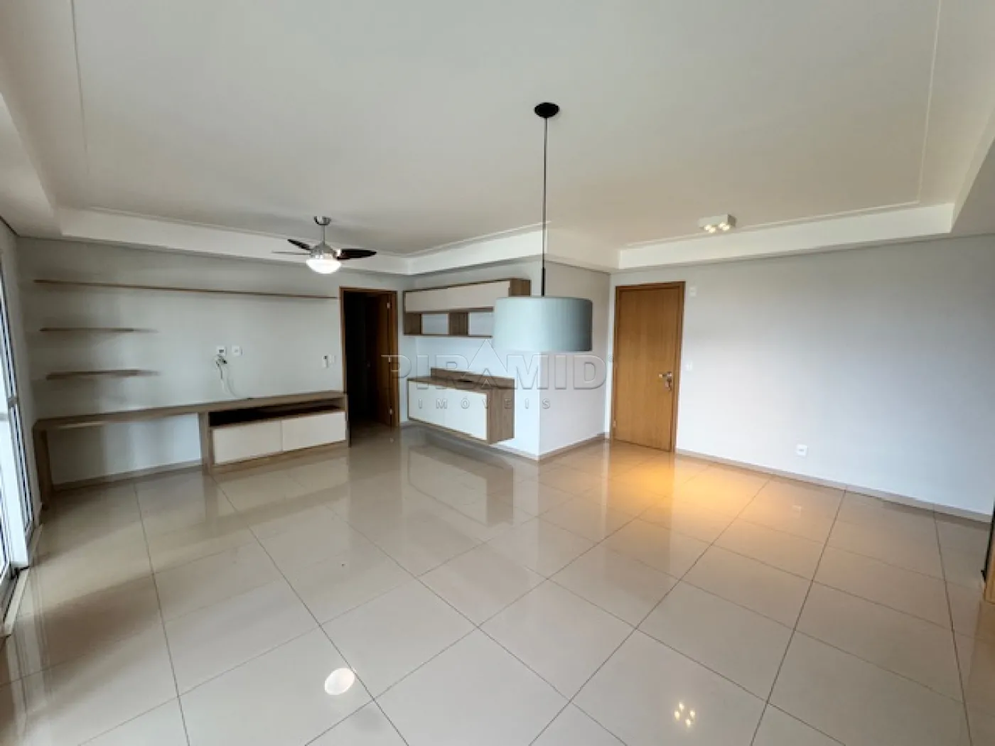 Alugar Apartamento / Padr&atilde;o em Ribeir&atilde;o Preto R$ 5.500,00 - Foto 2