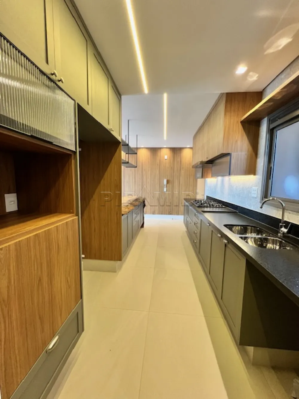 Alugar Apartamento / Padr&atilde;o em Ribeir&atilde;o Preto R$ 15.500,00 - Foto 11