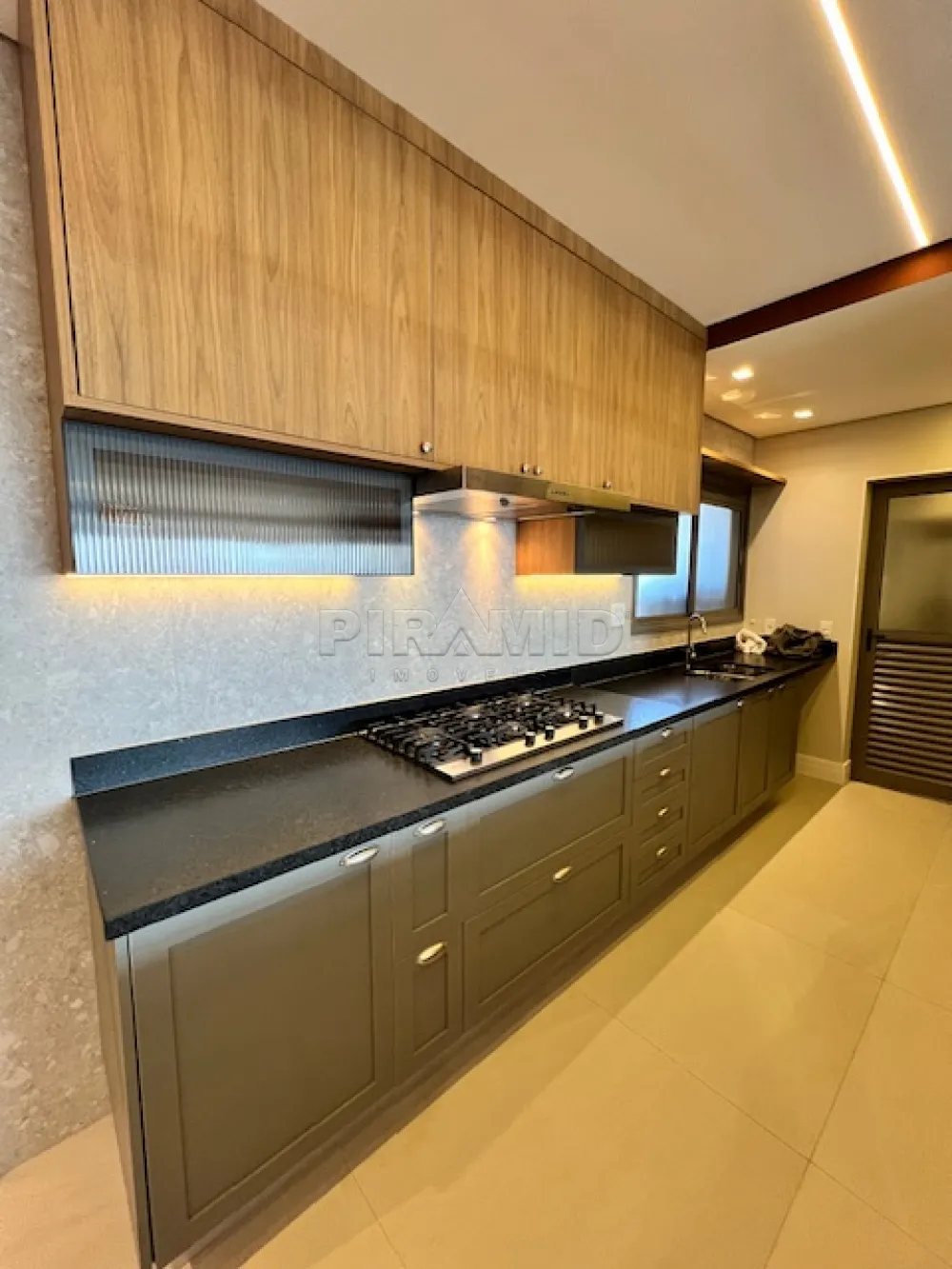 Alugar Apartamento / Padr&atilde;o em Ribeir&atilde;o Preto R$ 15.500,00 - Foto 8