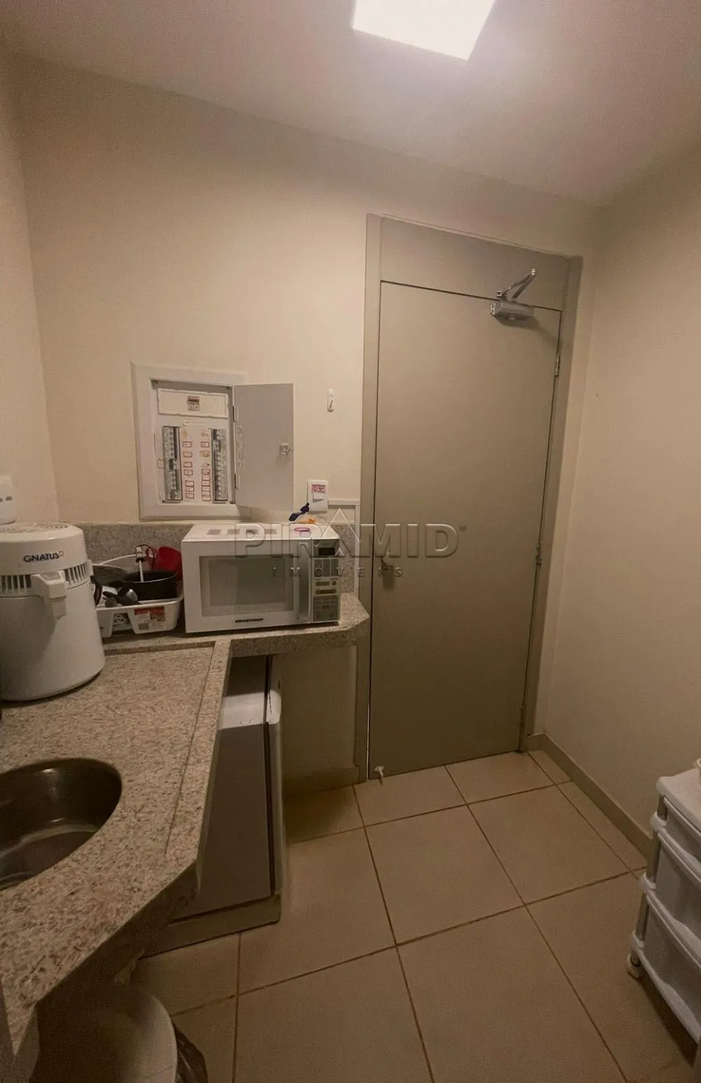 Alugar Comercial / Casa em Ribeir&atilde;o Preto R$ 4.320,00 - Foto 17