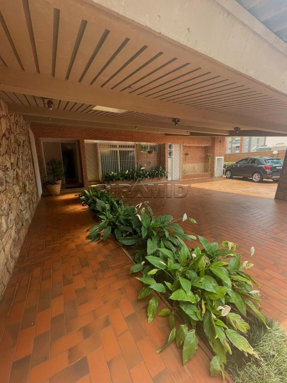 Alugar Comercial / Casa em Ribeir&atilde;o Preto R$ 4.320,00 - Foto 2