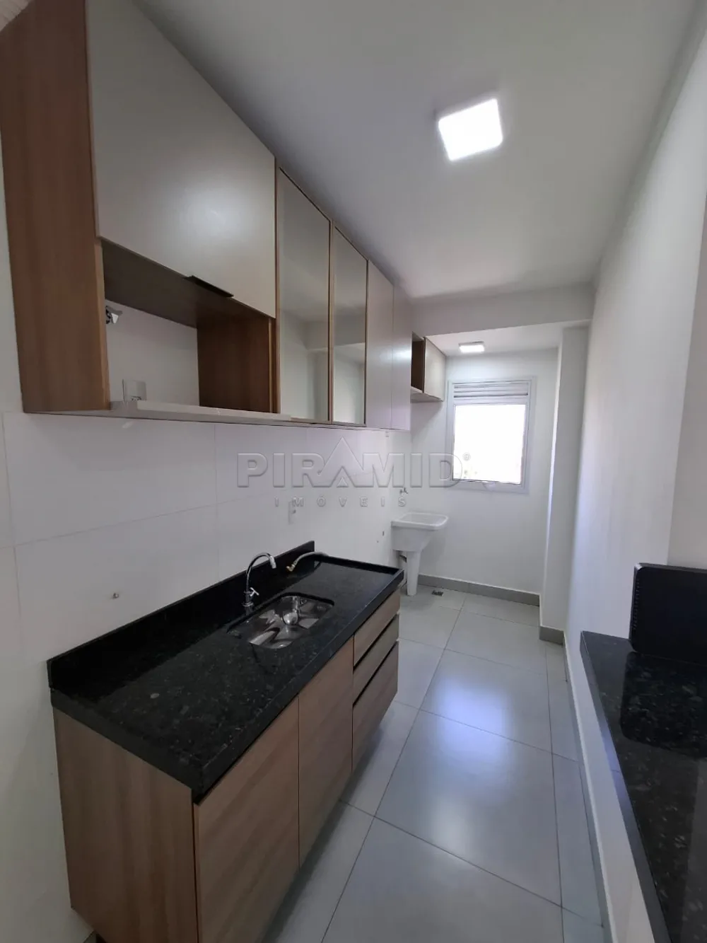 Alugar Apartamento / Padr&atilde;o em Ribeir&atilde;o Preto R$ 2.300,00 - Foto 5