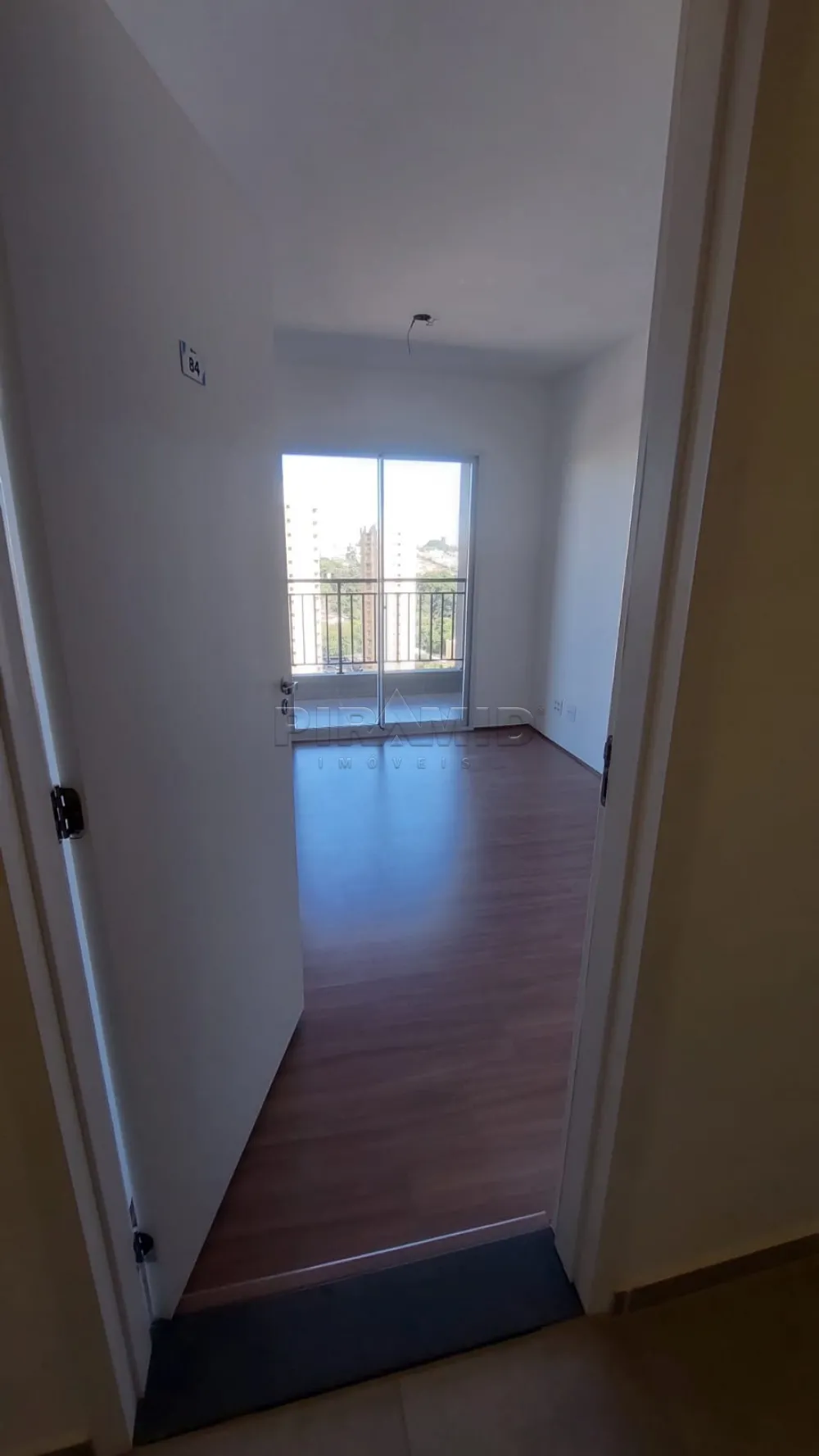 Alugar Apartamento / Padr&atilde;o em Ribeir&atilde;o Preto R$ 1.550,00 - Foto 3