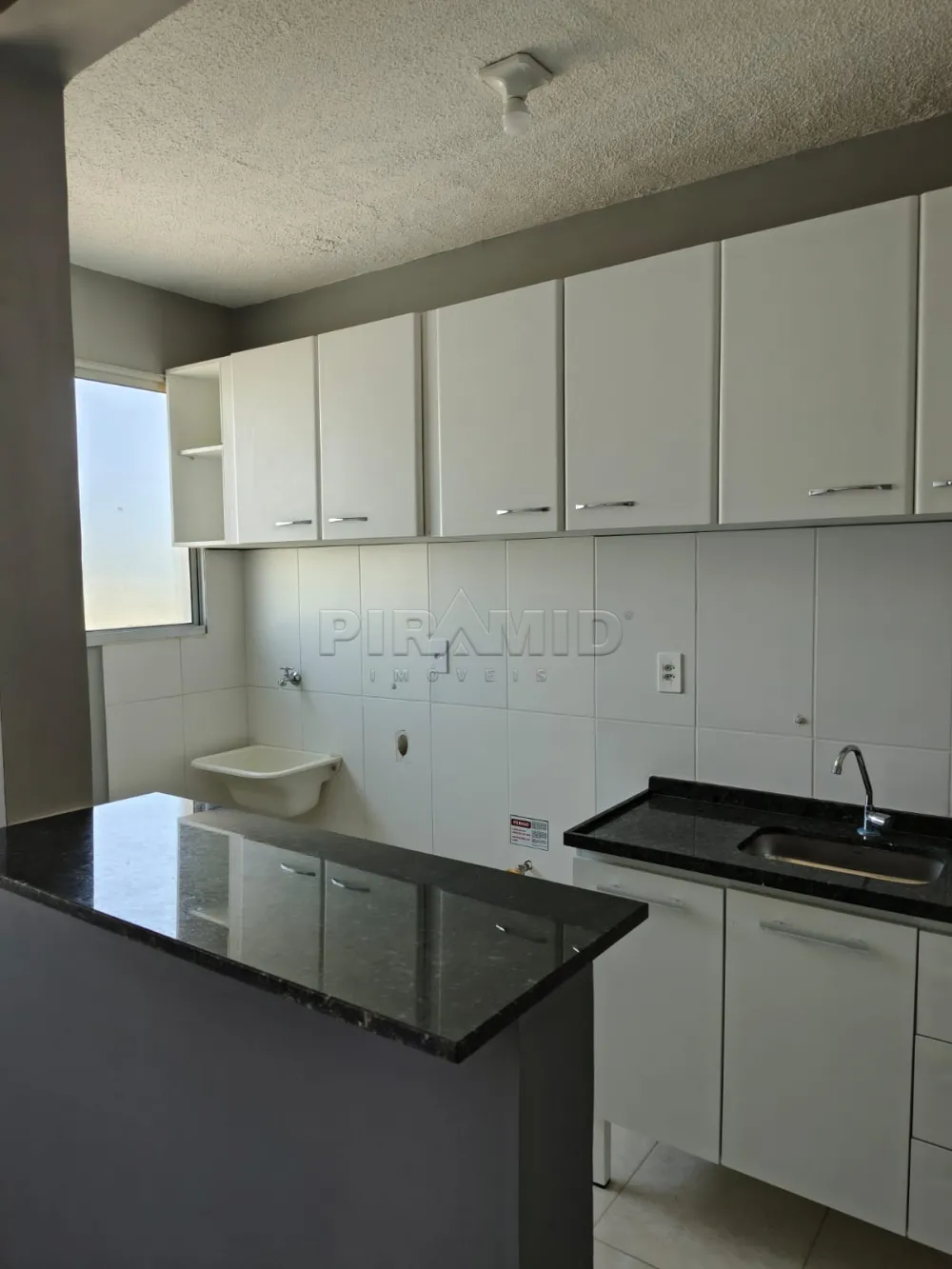 Alugar Apartamento / Padr&atilde;o em Ribeir&atilde;o Preto R$ 1.200,00 - Foto 3