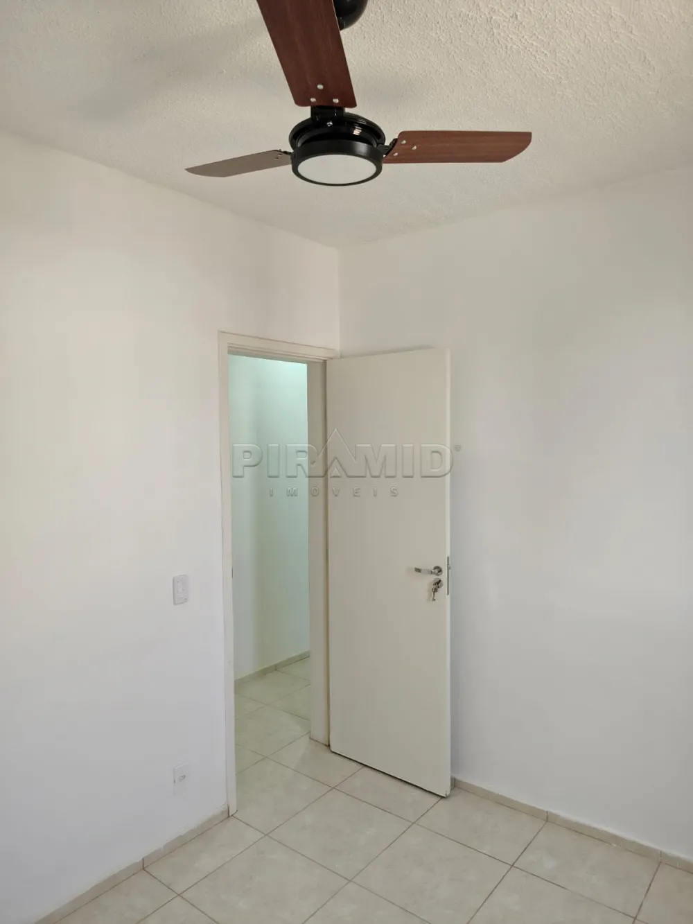 Alugar Apartamento / Padr&atilde;o em Ribeir&atilde;o Preto R$ 1.200,00 - Foto 10