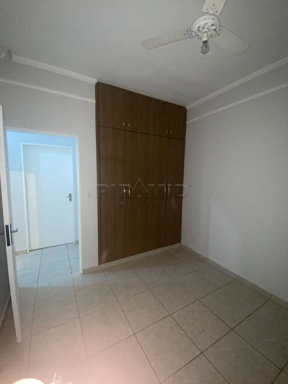 Comprar Casa / Padr&atilde;o em Ribeir&atilde;o Preto R$ 399.999,00 - Foto 17