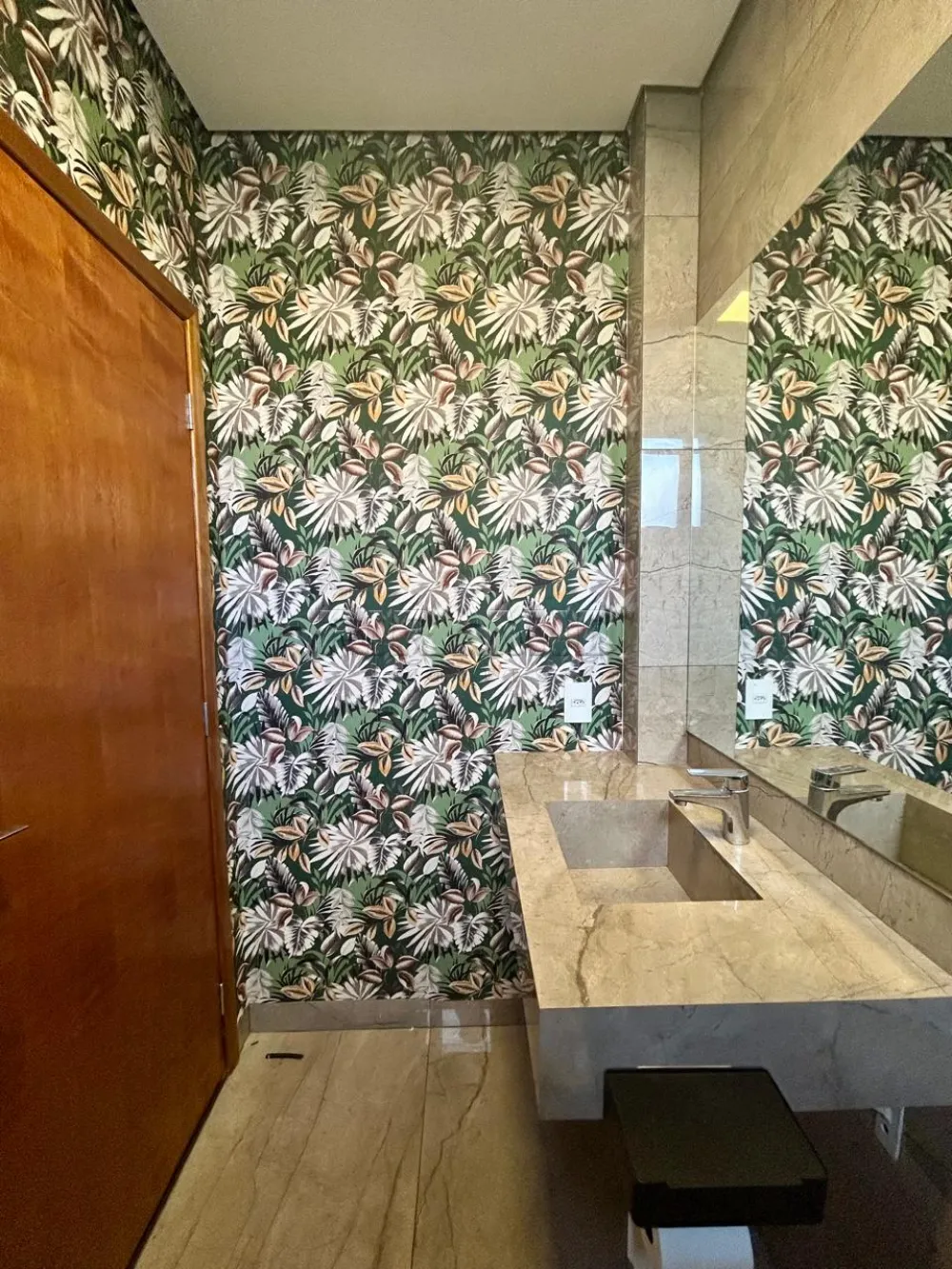 Alugar Casa / Condom&iacute;nio em Ribeir&atilde;o Preto R$ 8.000,00 - Foto 9