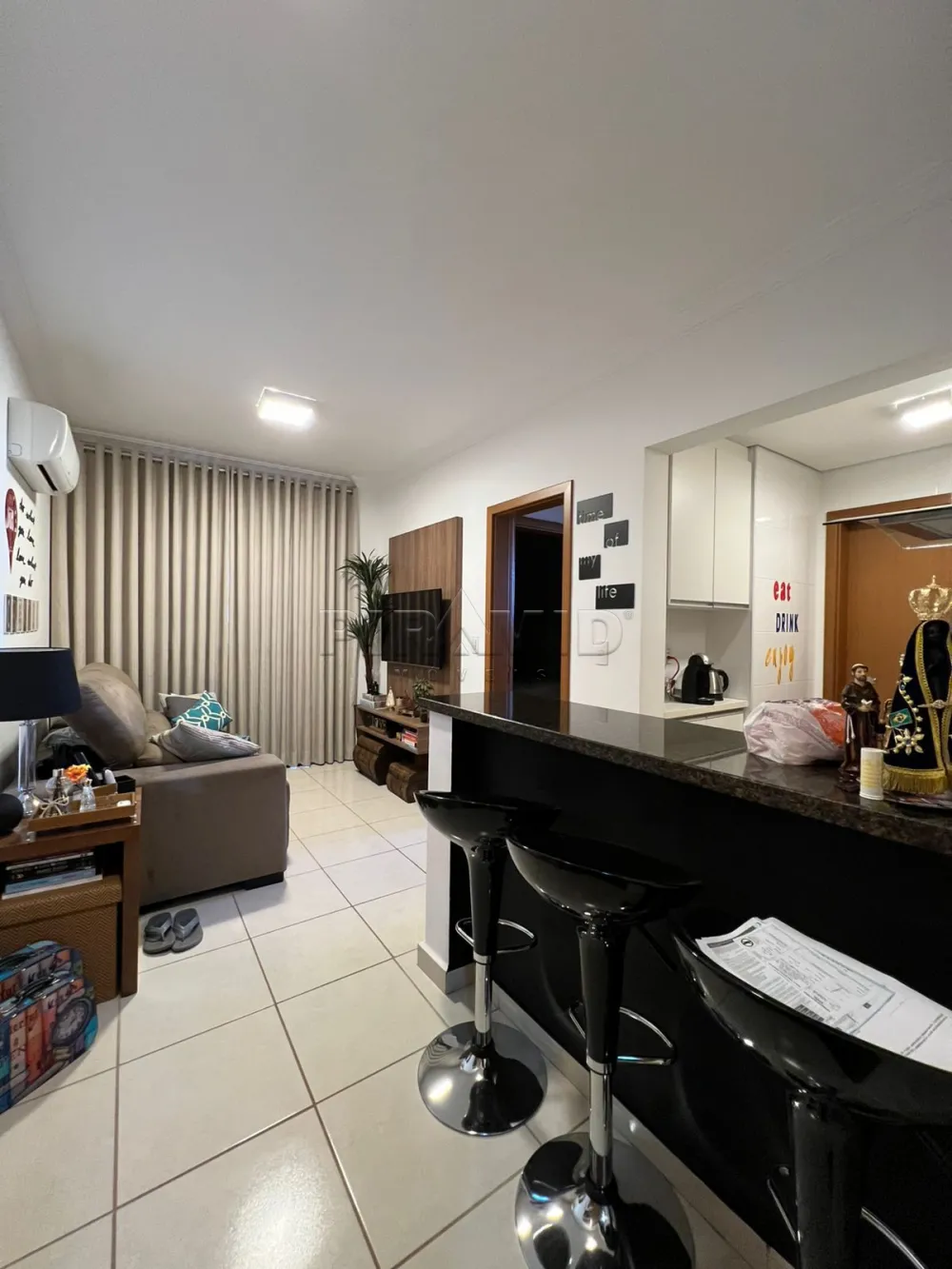 Comprar Apartamento / Padr&atilde;o em Ribeir&atilde;o Preto R$ 315.000,00 - Foto 1