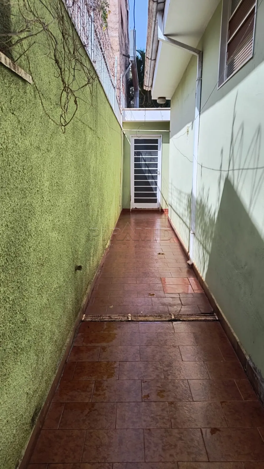 Comprar Casa / Padr&atilde;o em Ribeir&atilde;o Preto R$ 450.000,00 - Foto 30