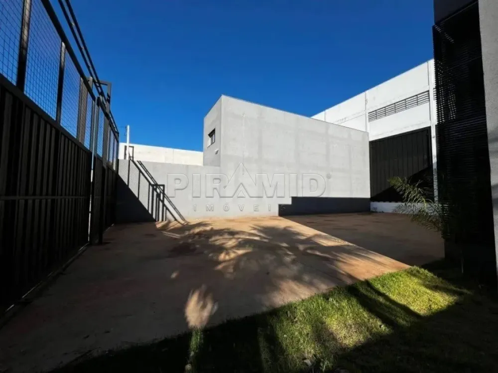 Alugar Comercial / Galp&atilde;o  Barrac&atilde;o em Ribeir&atilde;o Preto R$ 30.000,00 - Foto 4