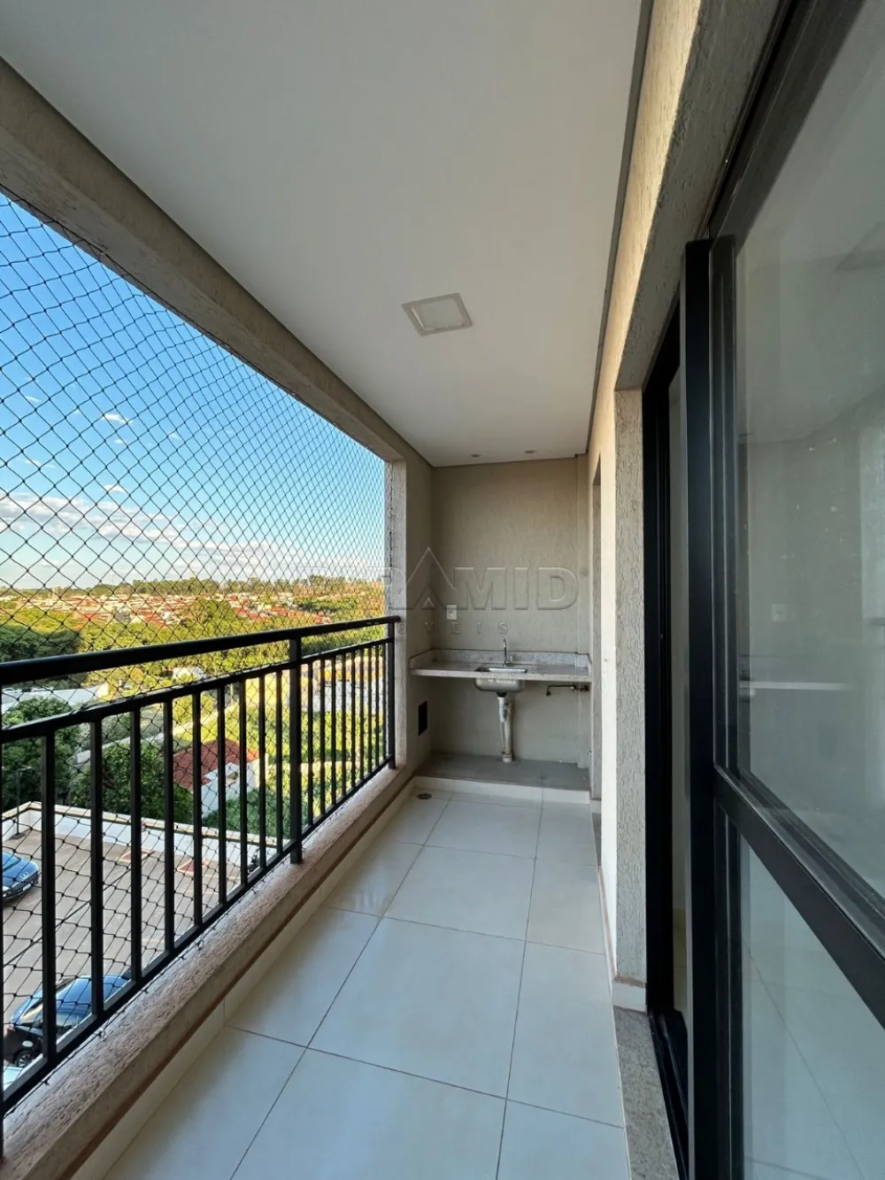 Alugar Apartamento / Padr&atilde;o em Ribeir&atilde;o Preto R$ 1.750,00 - Foto 5